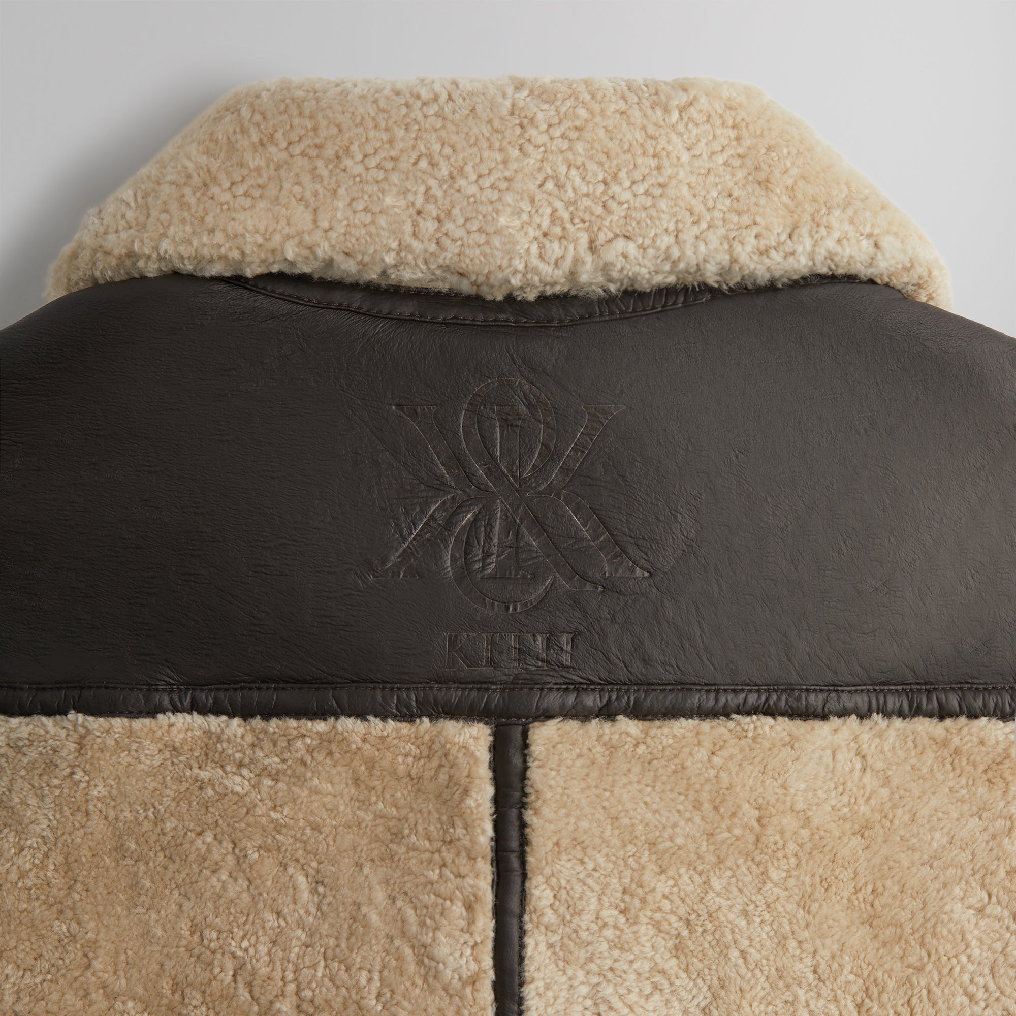 {product_title} - {shop_name}