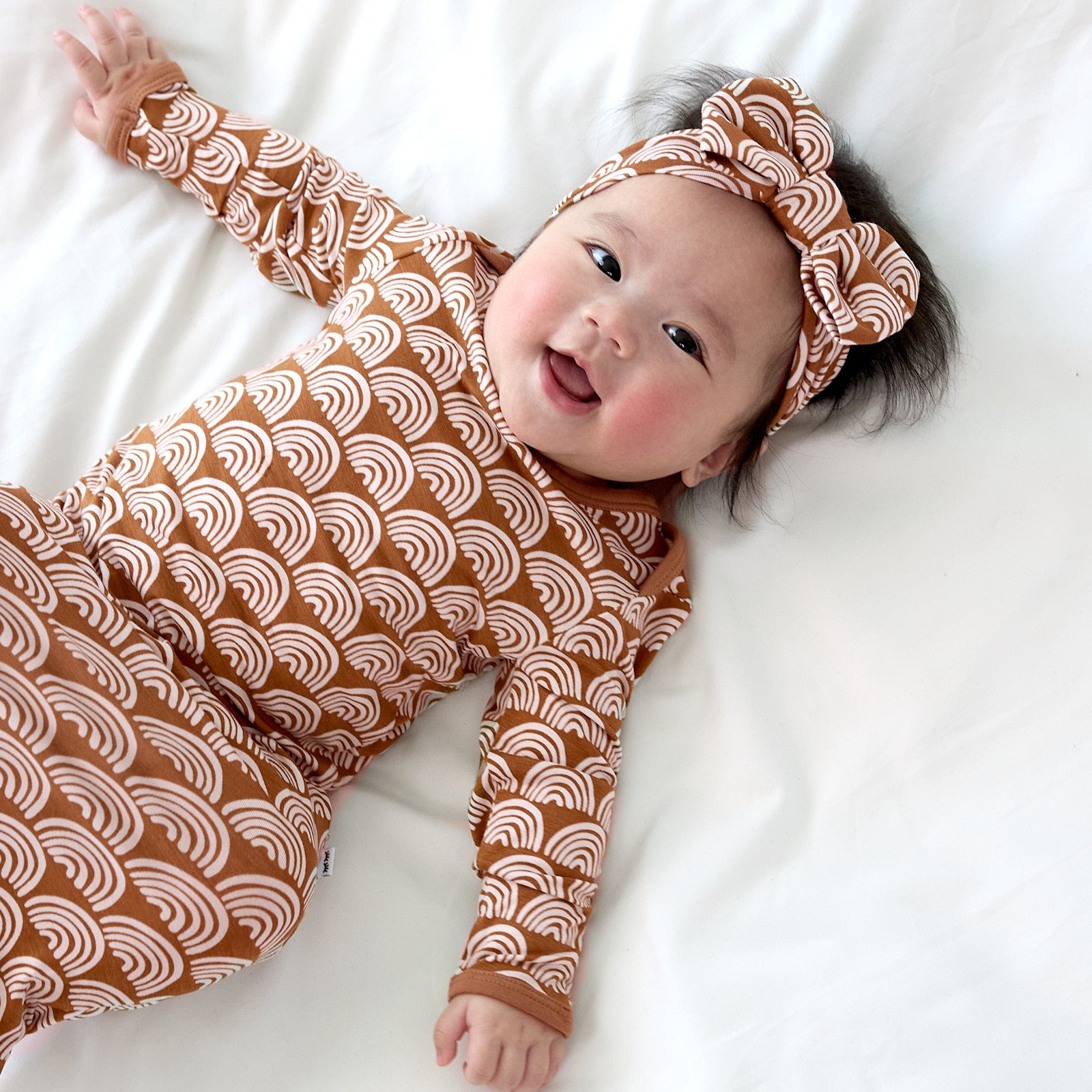 Rust Rainbows Infant Gown、mySite、g9winljtr