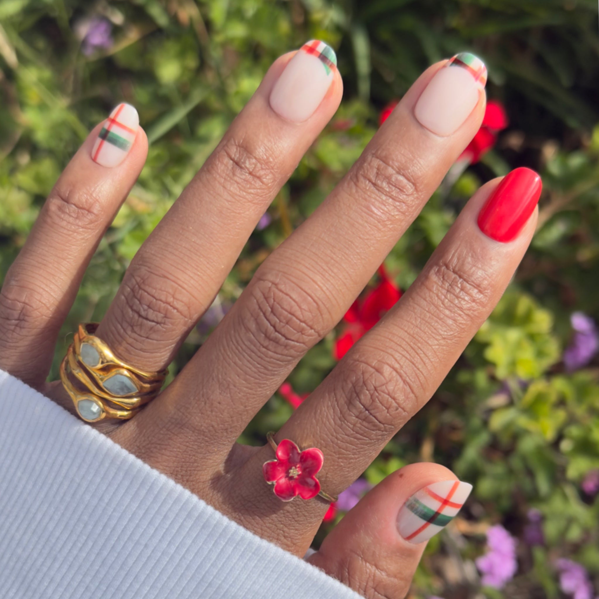 Handpainted Plaid - Press-On | Short | Round、mySite、solidvoid