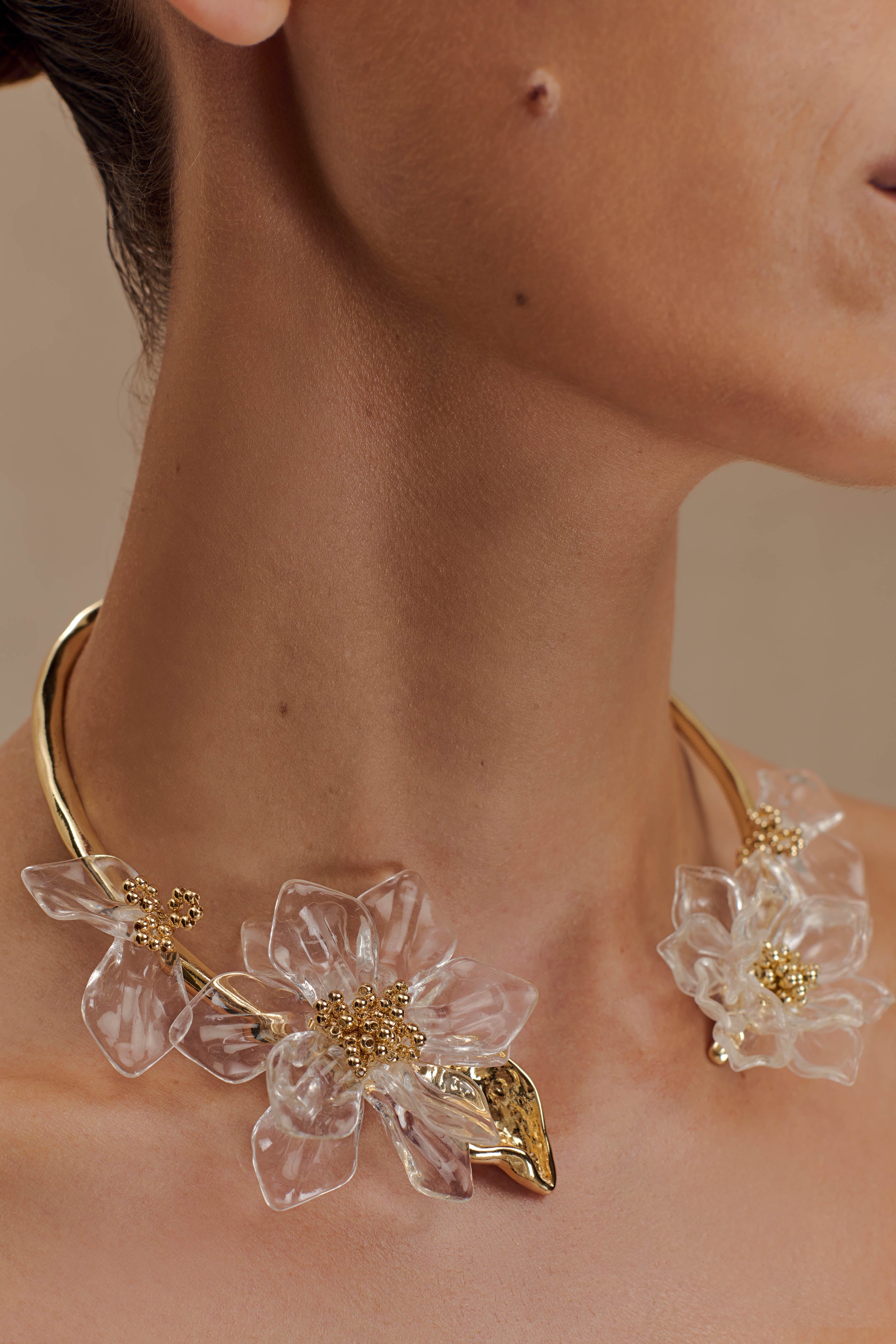 Naomi Acrylic Flower Necklace - Gold、mySite、solidvoid