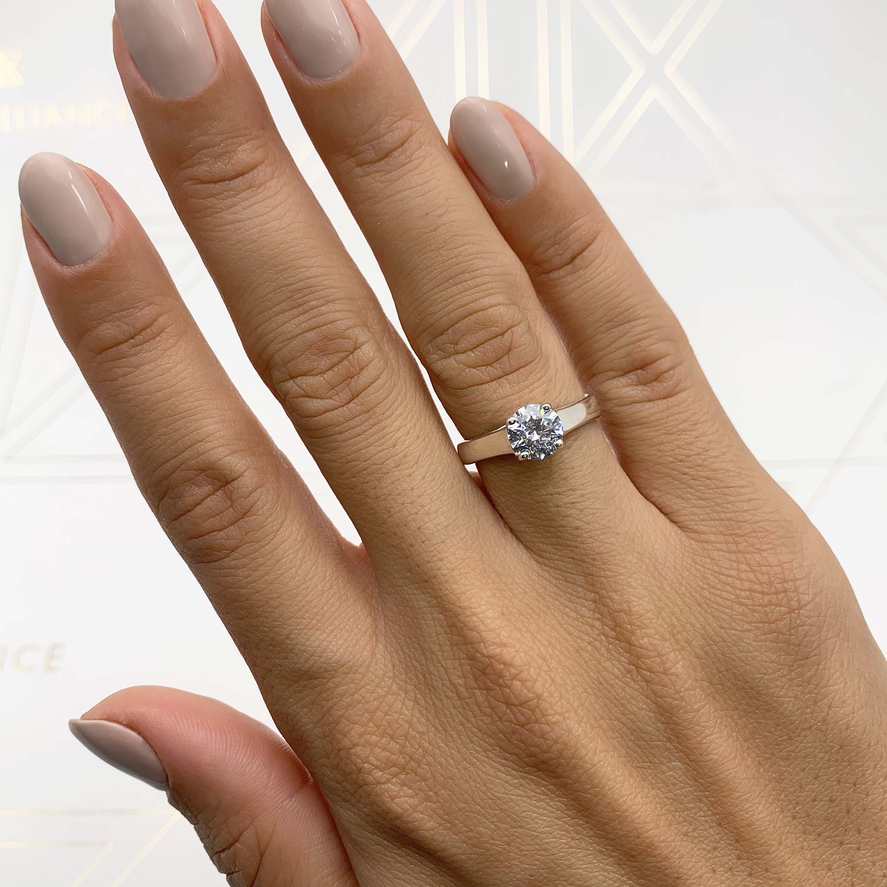 Nola Diamond Engagement Ring -18K White Gold、mySite、hinf8tx79