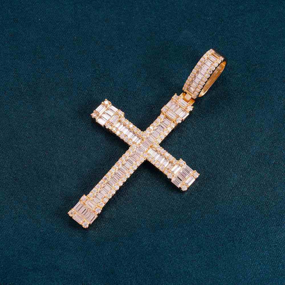 Emerald Cut Moissanite Cross Pendant 14K Gold、mySite、hinf8tx79