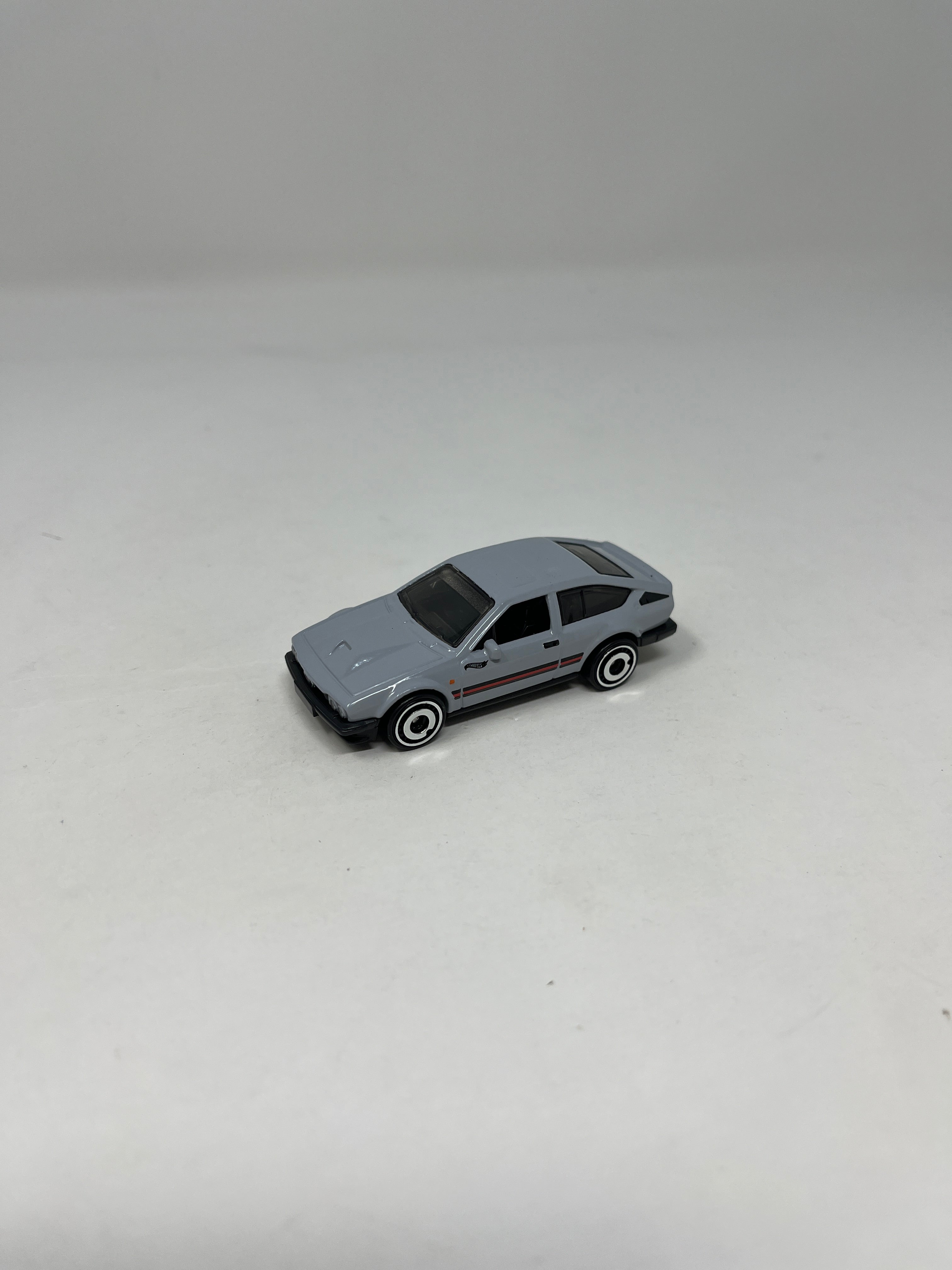 Alfa Romeo GTV6 3.0 * GREY * Hot Wheels 1:64 scale Loose Diecast model、mySite、hgirdovlk