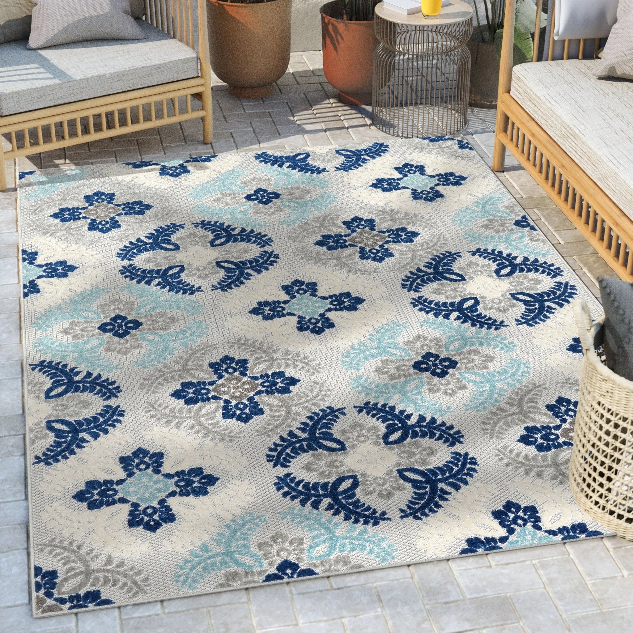 Loewy Modern Geometric Indoor/Outdoor Blue High-Low Rug、mySite、gigharbornorthrealestate