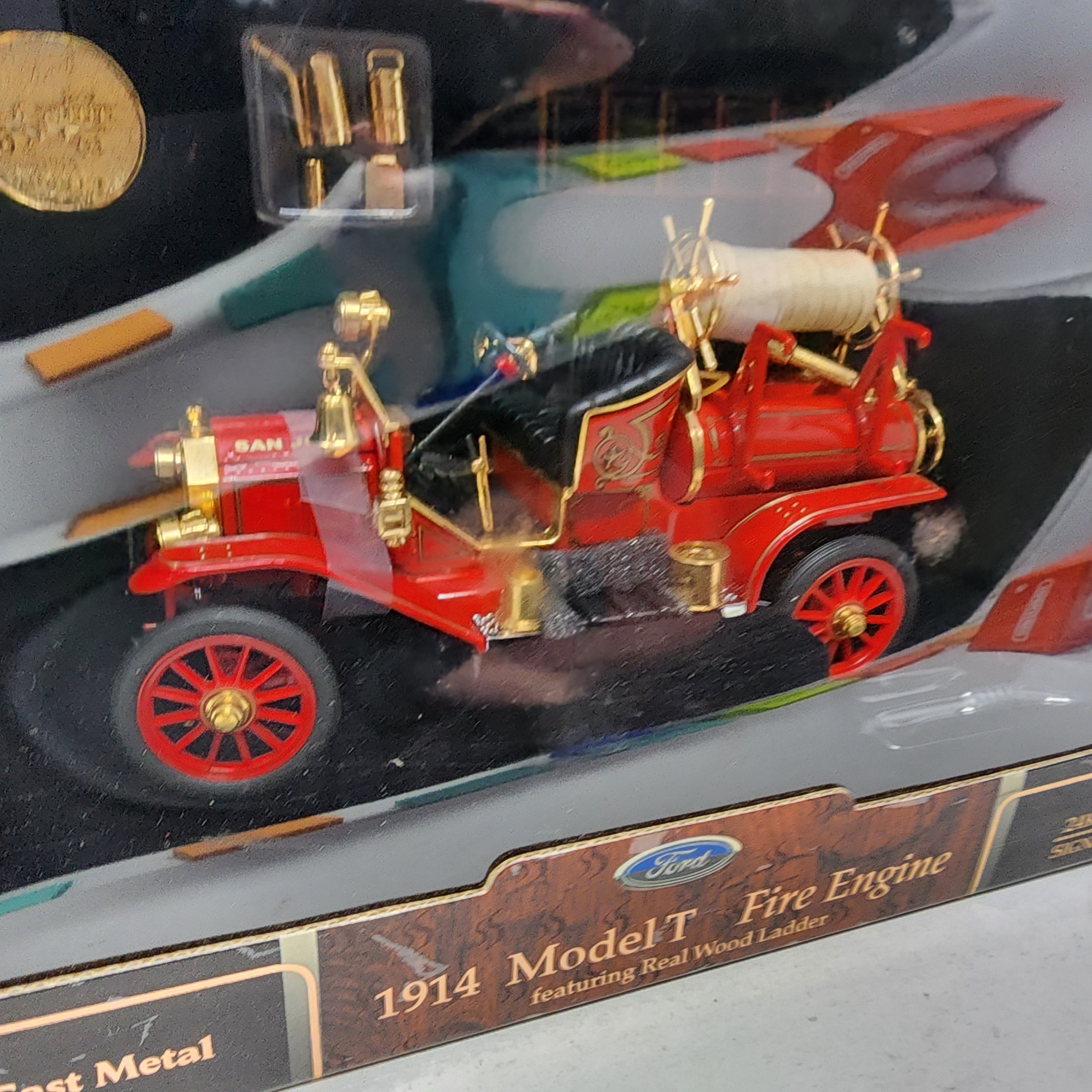 1914 Model T Fire Engine * Road Signature Collection 1/18 Scale、mySite、hgirdovlk