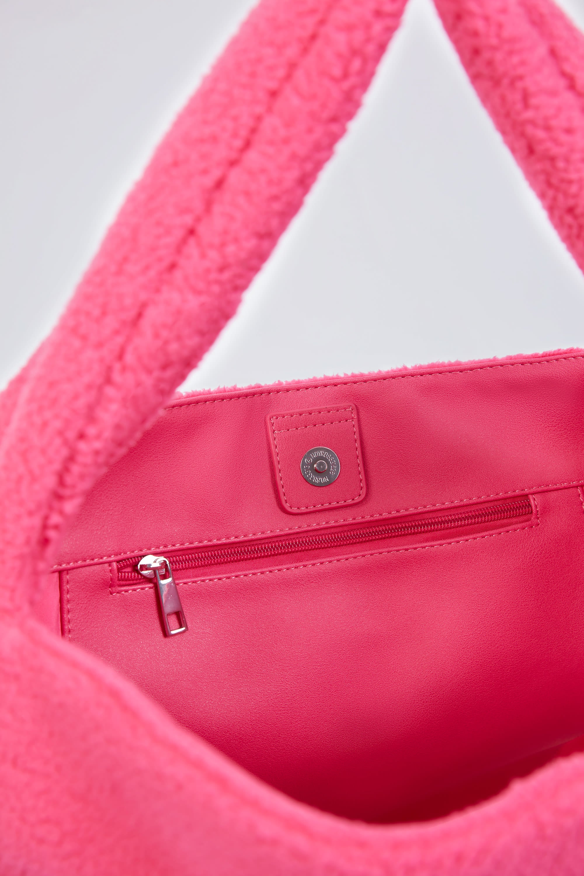 Oversized Fleece Tote Bag in Hot Pink、mySite、solidvoid