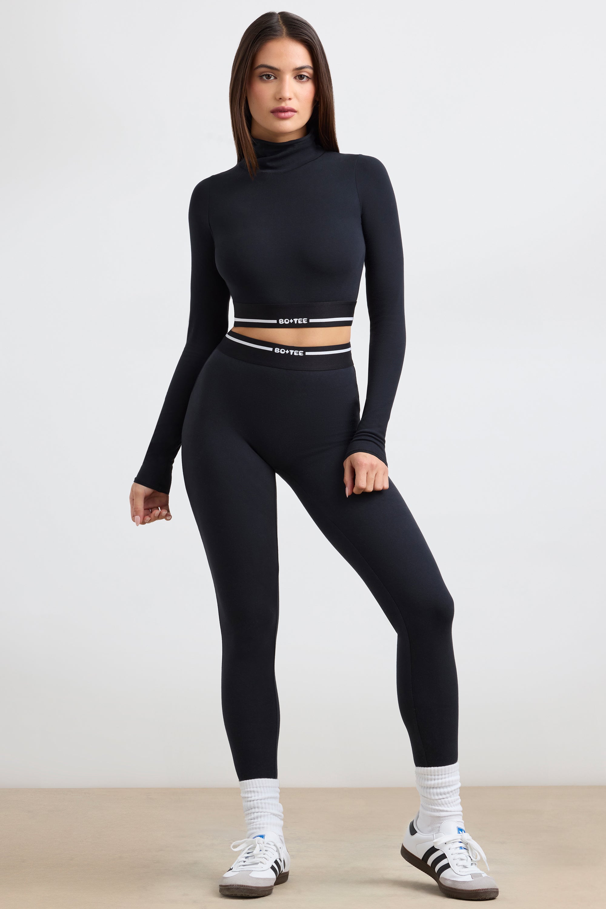Turtleneck Backless Long-Sleeve Crop Top in Black、mySite、solidvoid