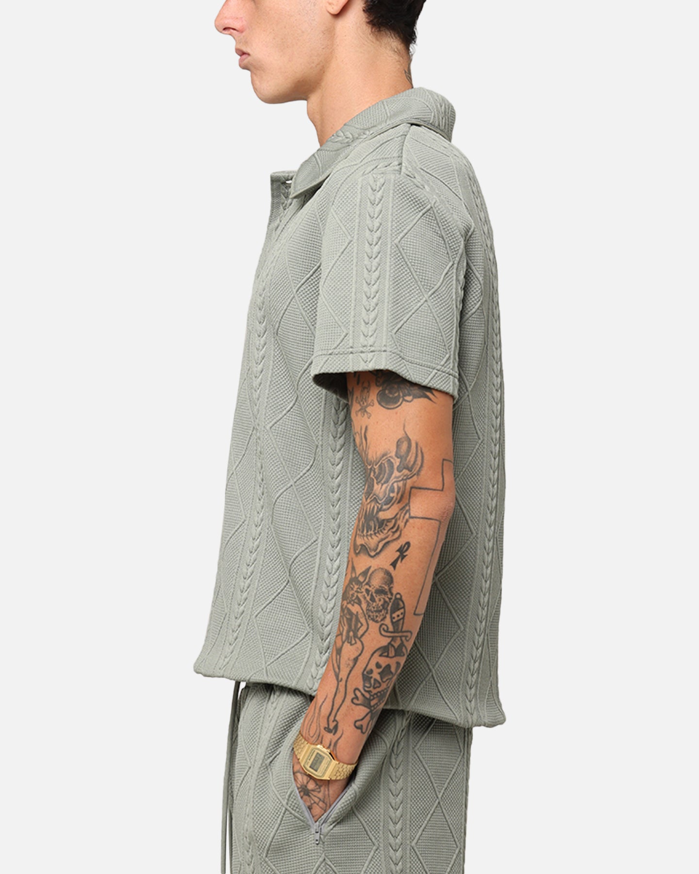 {product_title} - {shop_name}