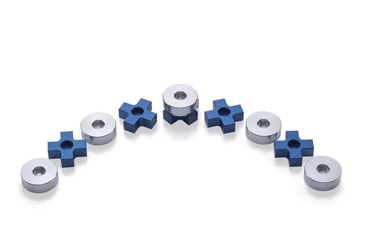 Tic Tac Toe Menorah by Laura Cowan - (Choice of Color)、mySite、topwebapps