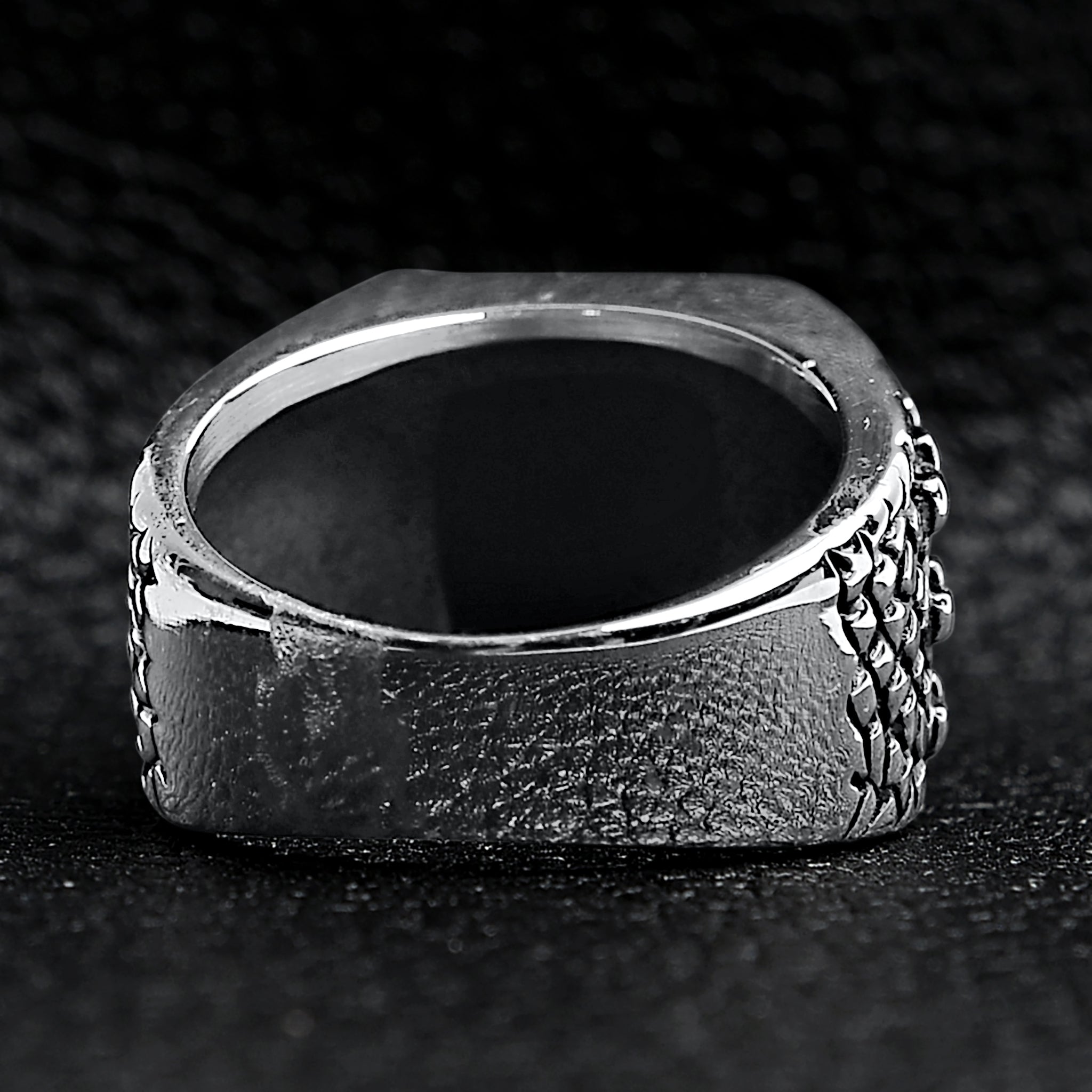 Detailed Cubed Center Black Stone Stainless Steel Ring / SCR4020、mySite、dreamappss