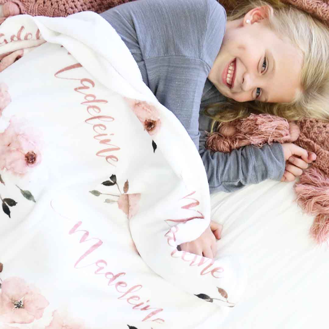  Millie's Dusty Rose Garden Personalized Toddler Blanket、mySite、layawaytickets