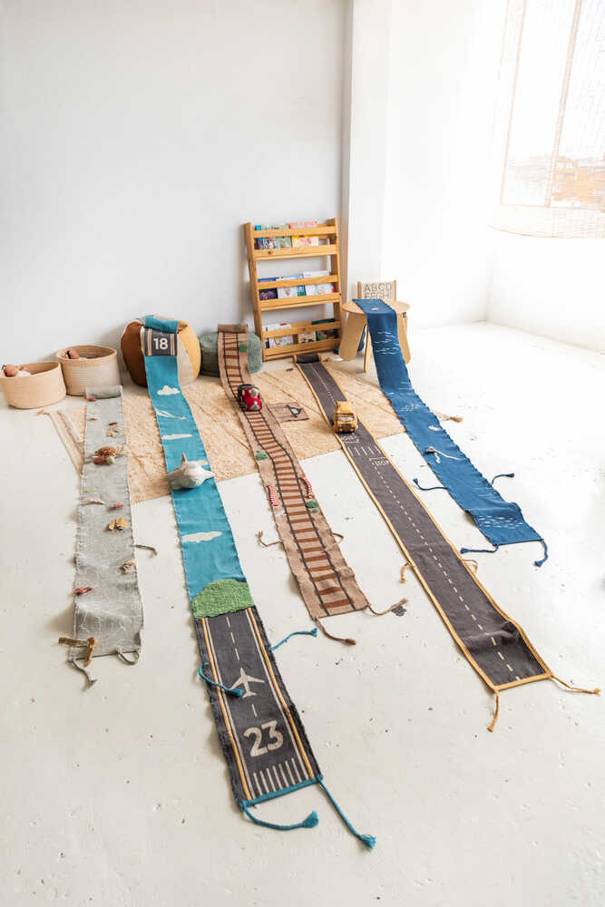 RIDE & ROLL TOY AIRPLANE SET、mySite、gigharbornorthrealestate