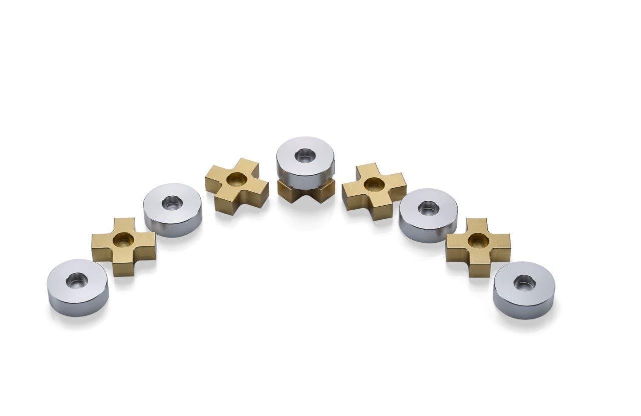 Tic Tac Toe Menorah by Laura Cowan - (Choice of Color)、mySite、topwebapps