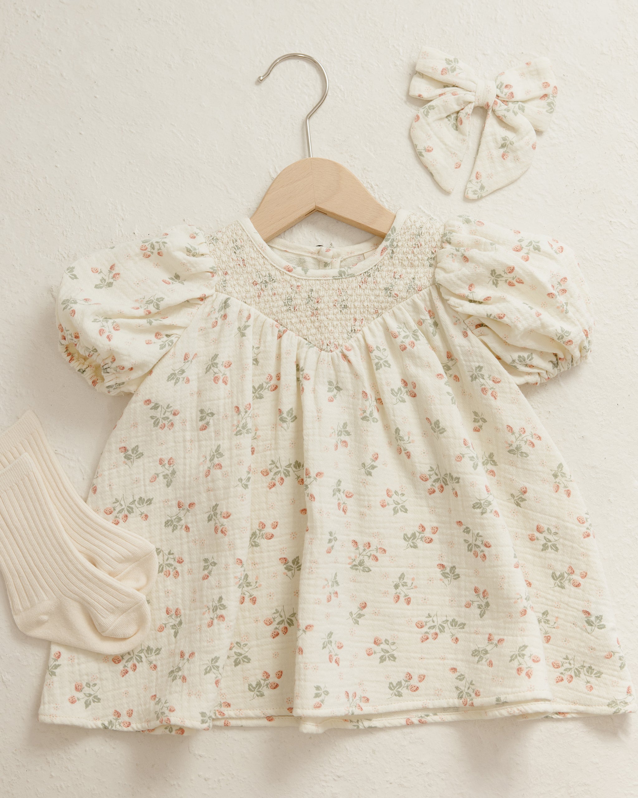  Carina Dress || Strawberries、mySite、layawaytickets