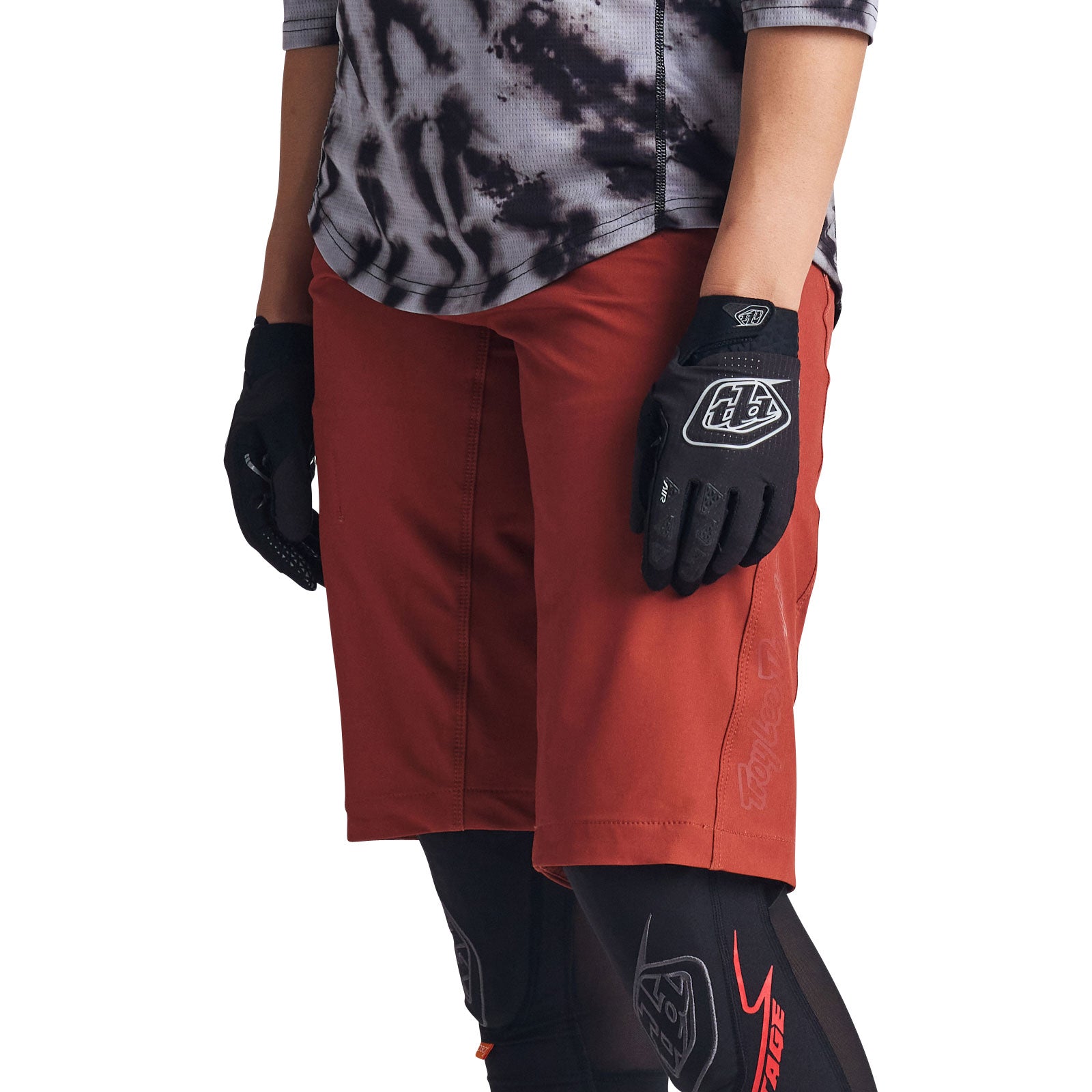 Womens Mischief Short W/Liner Solid Henna、mySite、dreamappss