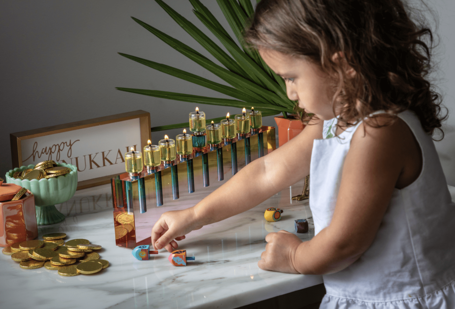 Acrylic Oil Menorah - (Choice of Colors)、mySite、topwebapps