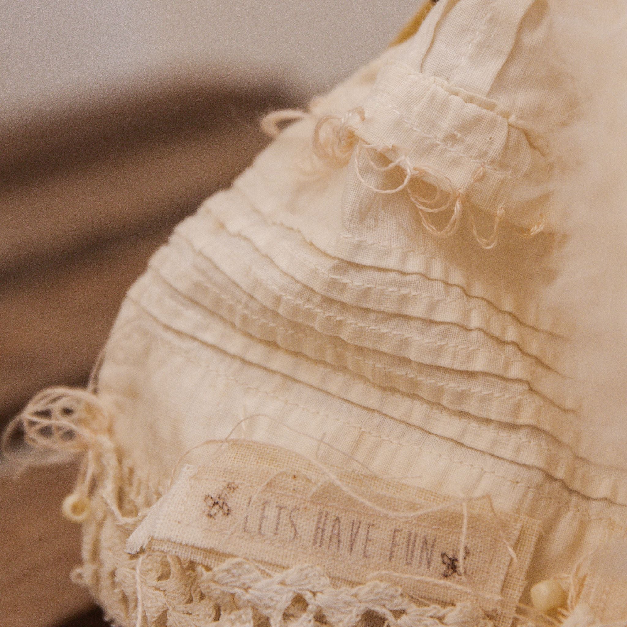 RETIRED - Hutch Studio - Miss Lovey Love Note - Hand-Crafted Curly Mohair Cream Bunny、mySite、g9winljtr