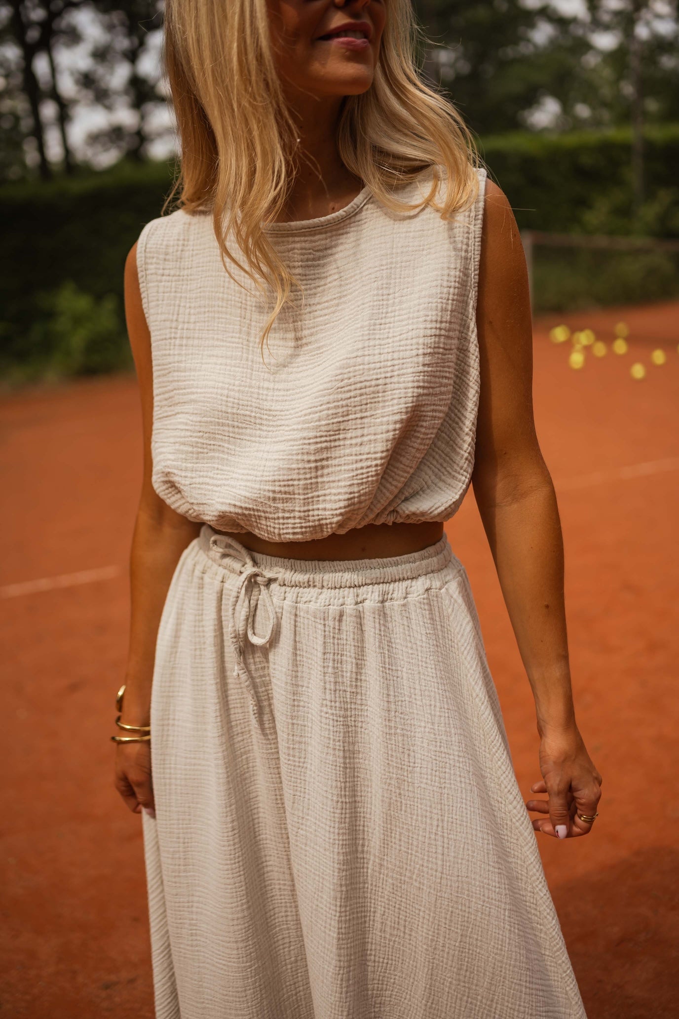 White pleated skirt