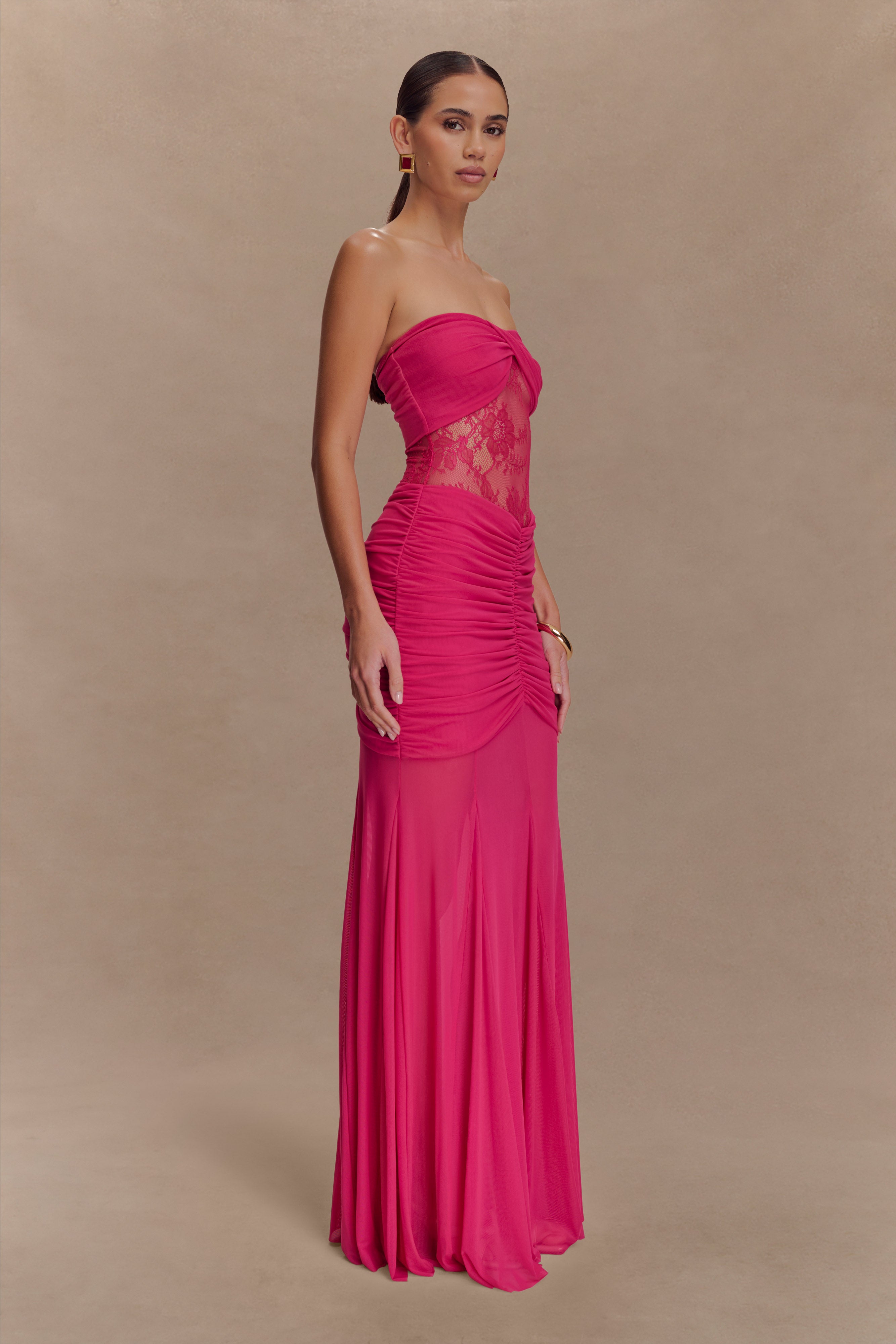 Khadijah Lace And Mesh Maxi Dress - Dragonfruit、mySite、solidvoid