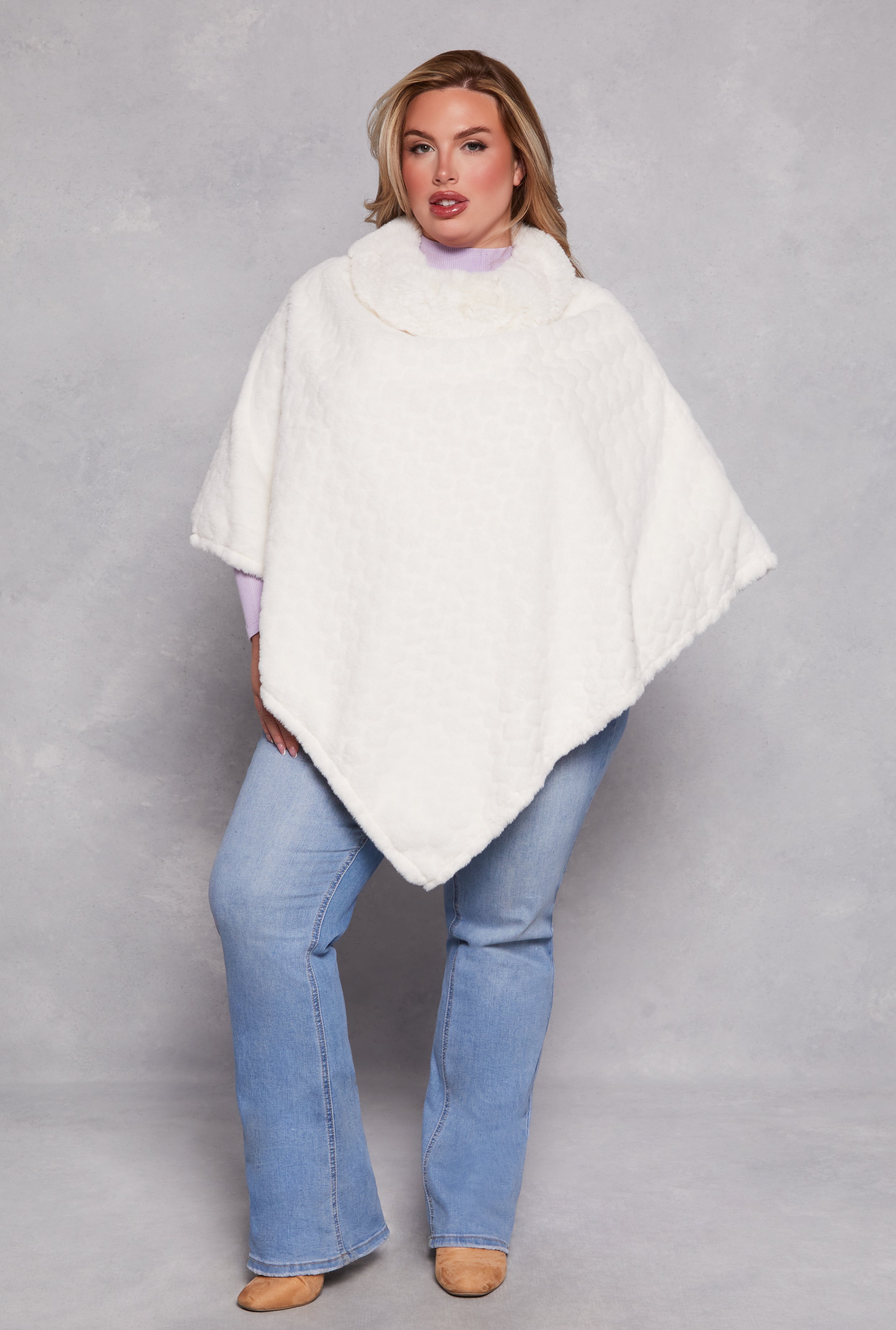 Heart Patterned Faux Fur Poncho、mySite、camillekostekn