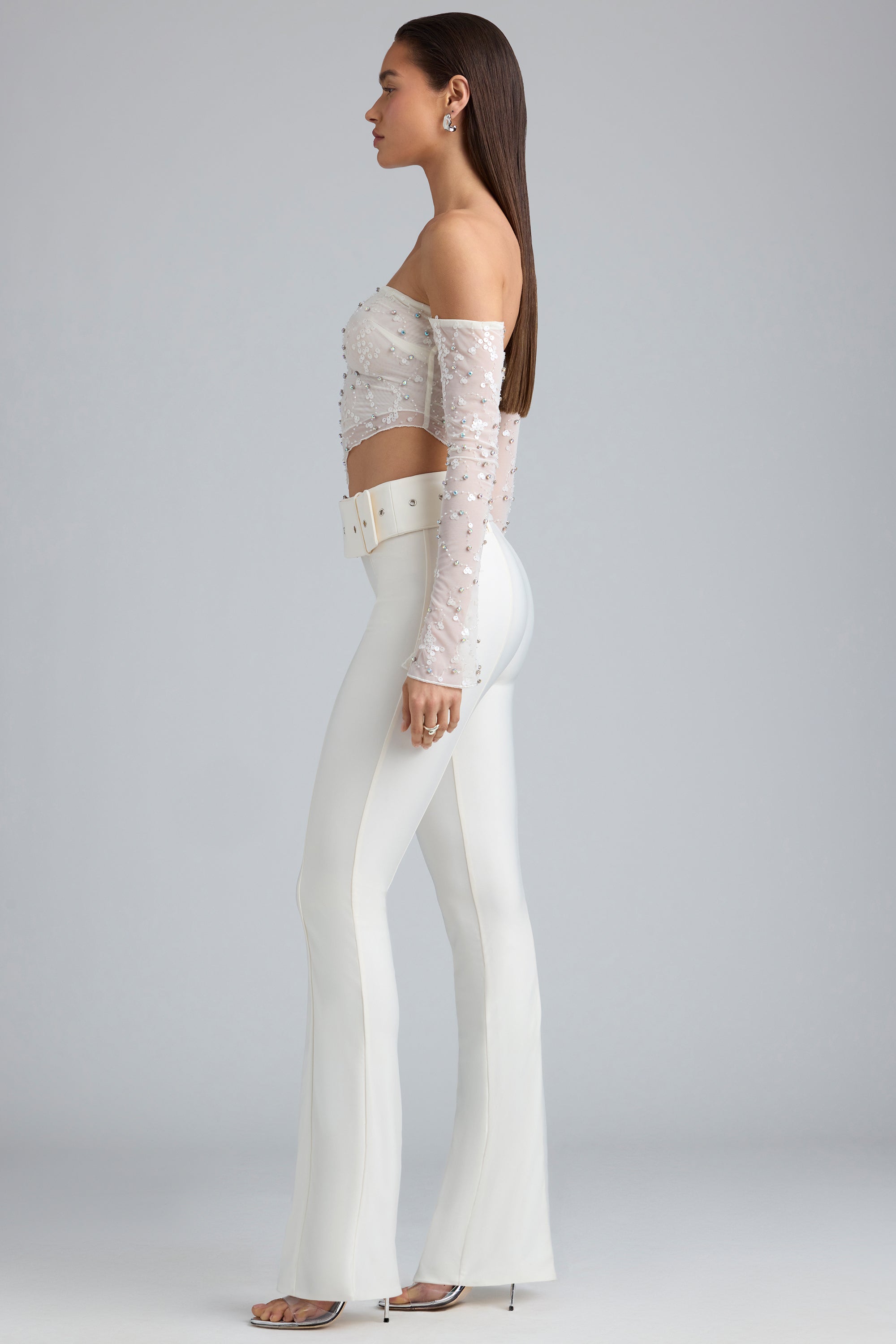 Metallic Belted Mid-Rise Flared Trousers in Ivory、mySite、solidvoid
