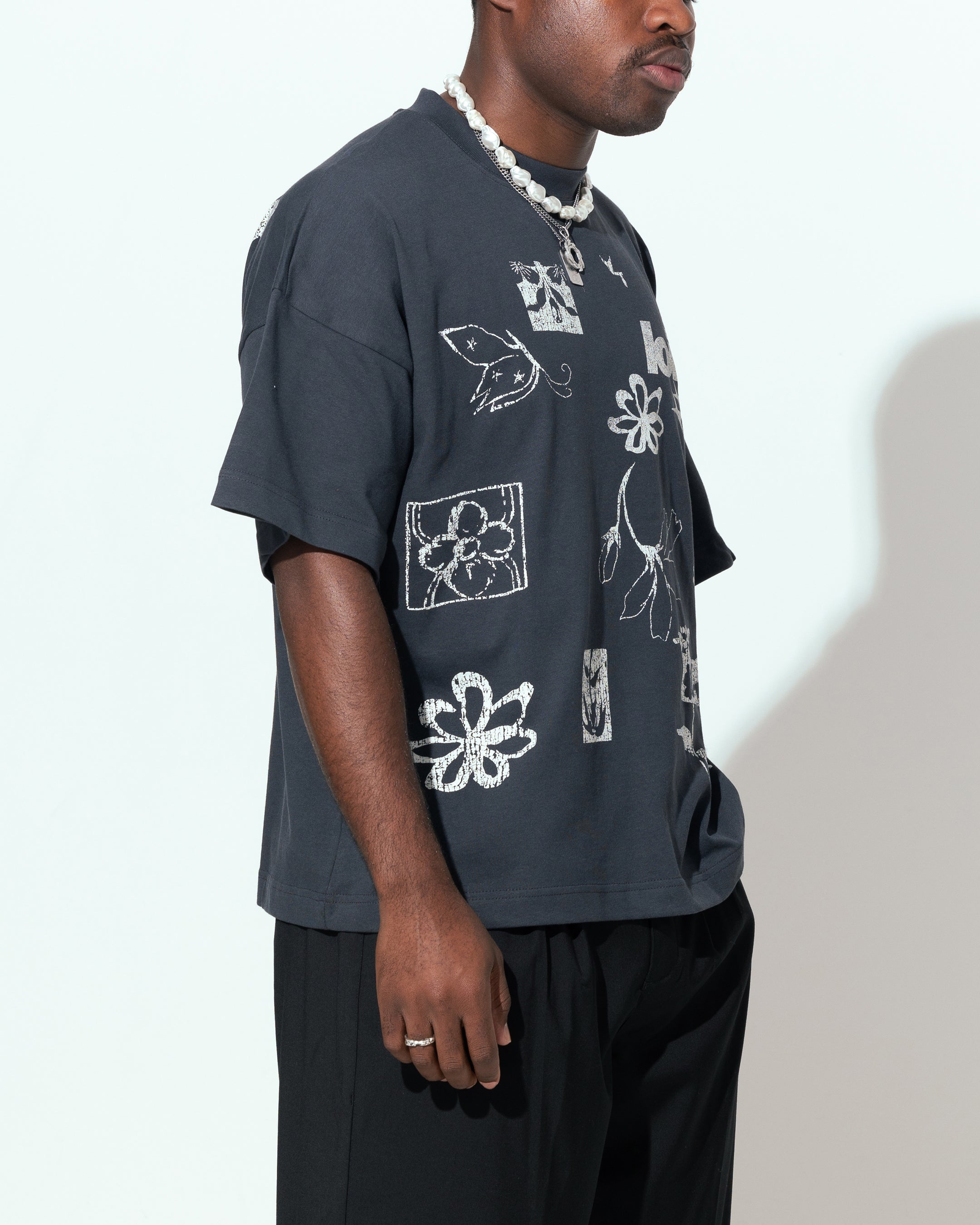 Loiter Flowerbed Box T-Shirt Charcoal、mySite、zt4zffjzw