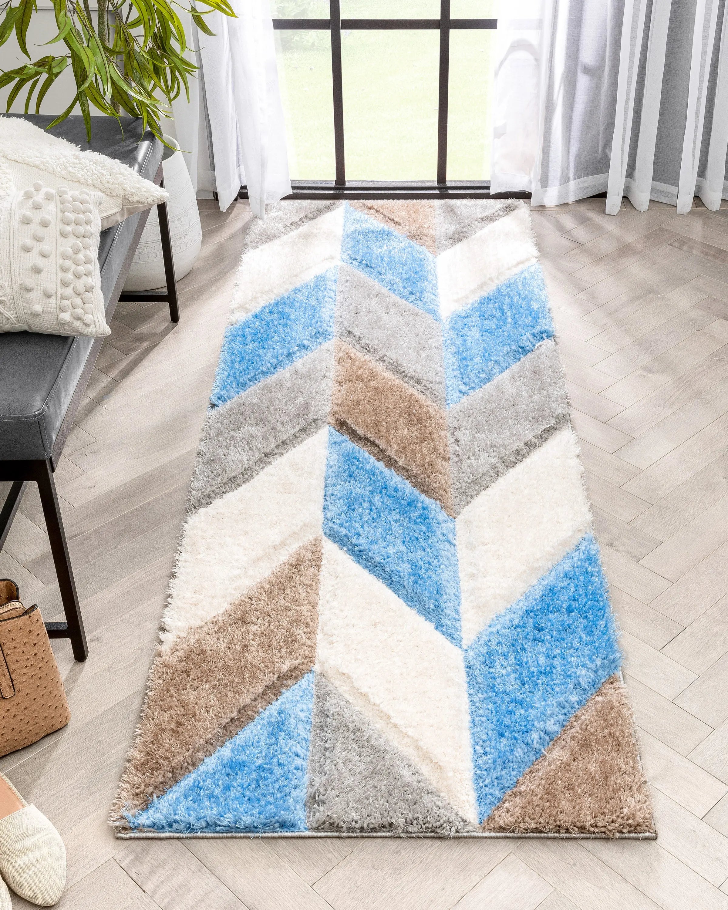 Mika Retro Chevron 3D Textured Shag Grey Light Blue Rug、mySite、gigharbornorthrealestate