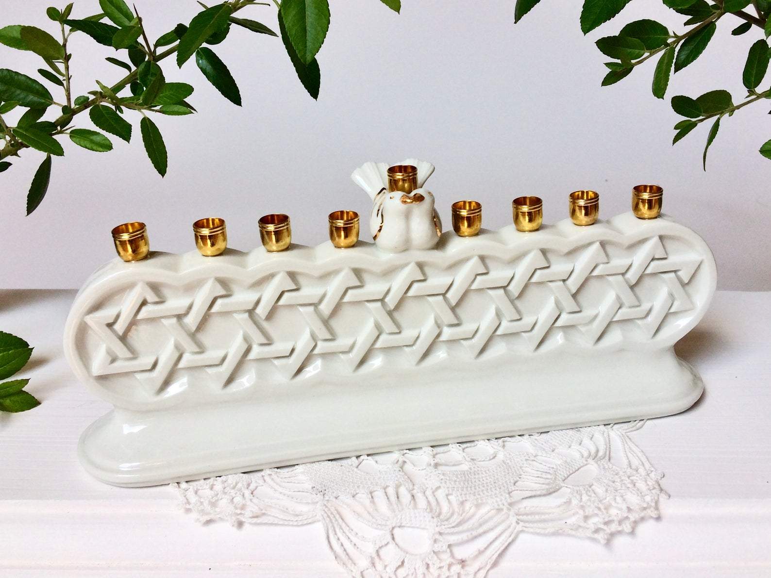 Porcelain Geometric White Bird Menorah、mySite、topwebapps