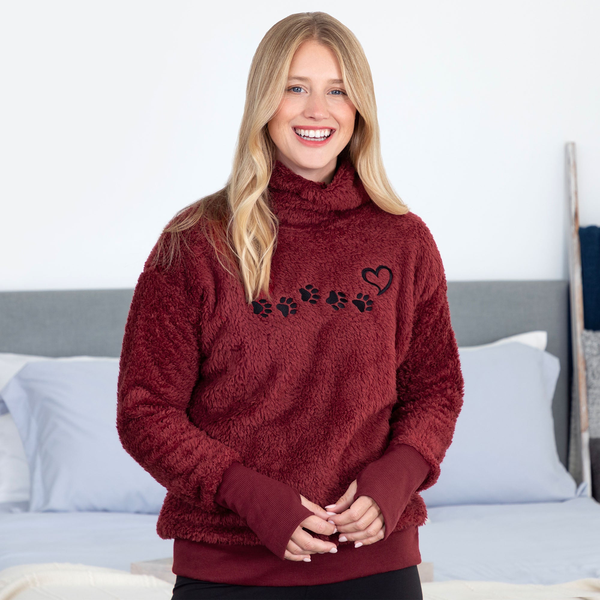 Paw Print Mock Neck Plush Sherpa Fleece Pullover with Thumb Holes、mySite、camillekostekn