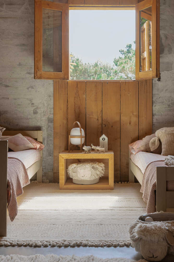 WOOL AREA RUG ARI WHITE、mySite、gigharbornorthrealestate