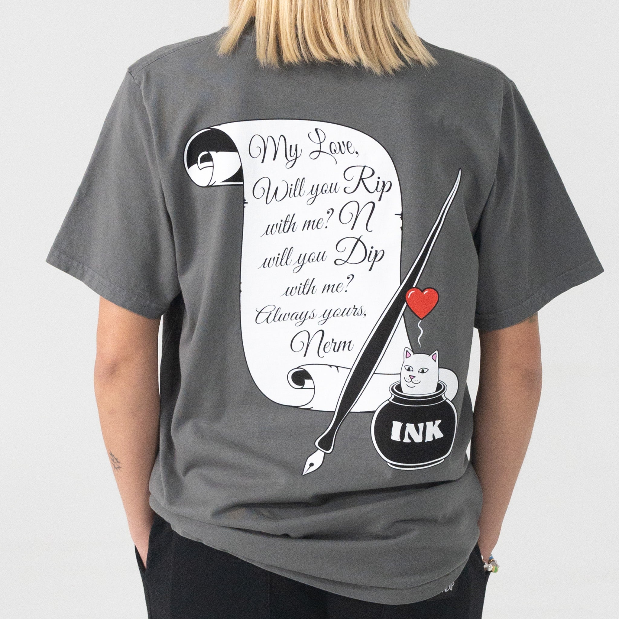 {product_title} - {shop_name}