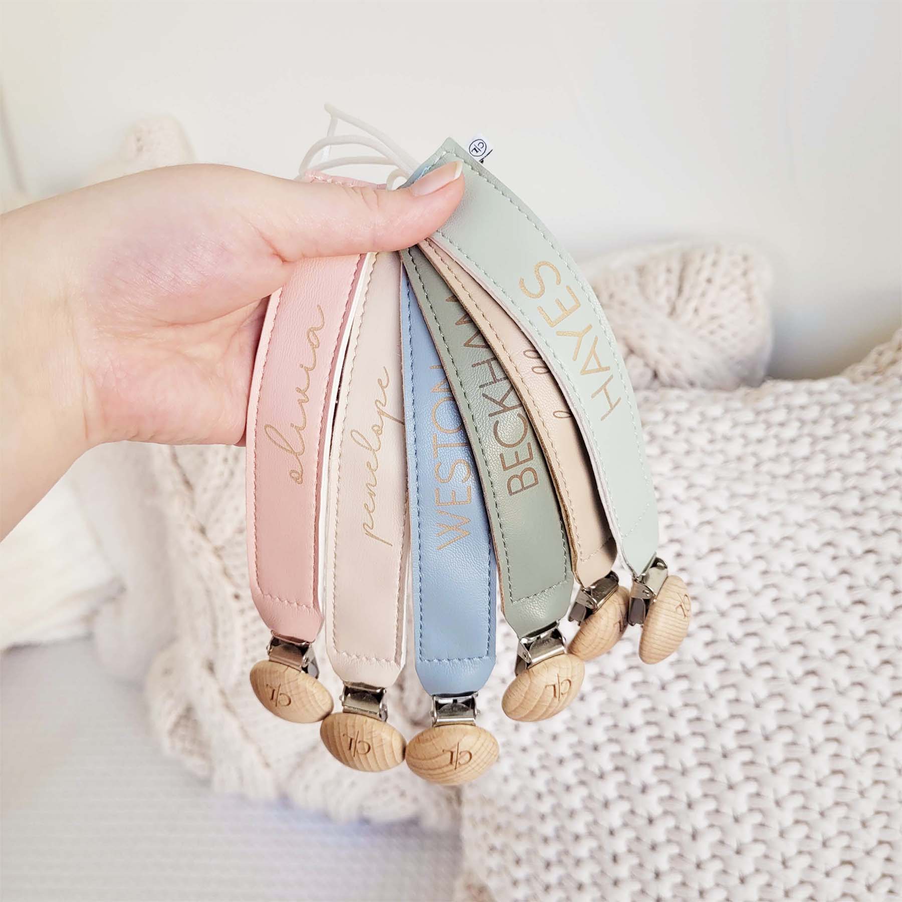  Personalized Leather Pacifier Clip | All Colors、mySite、layawaytickets