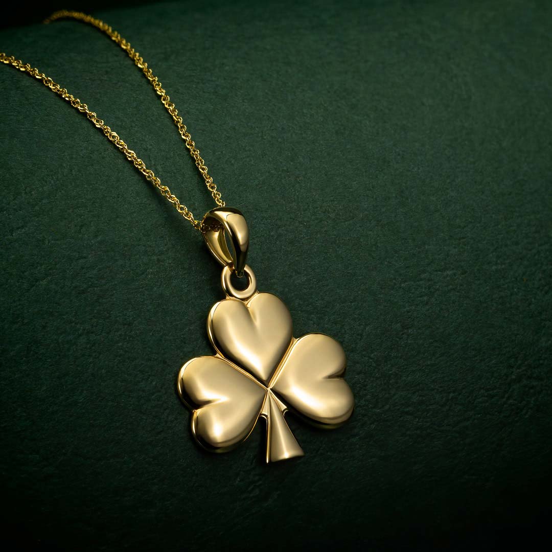  Gold Shiny Shamrock Pendant