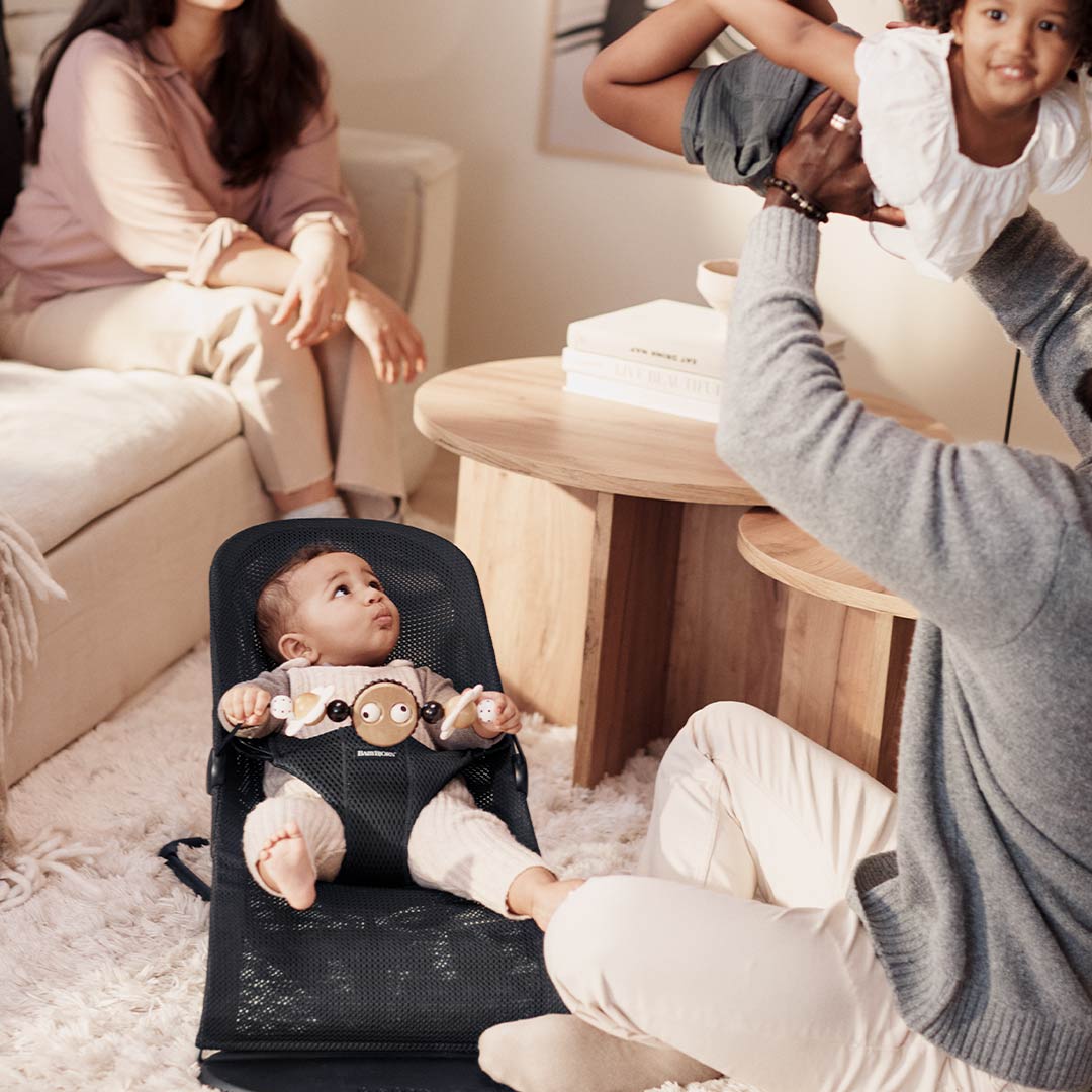  BabyBjorn Bouncer Bliss + Toy Bar Bundle - Black + White、mySite、merchandisen