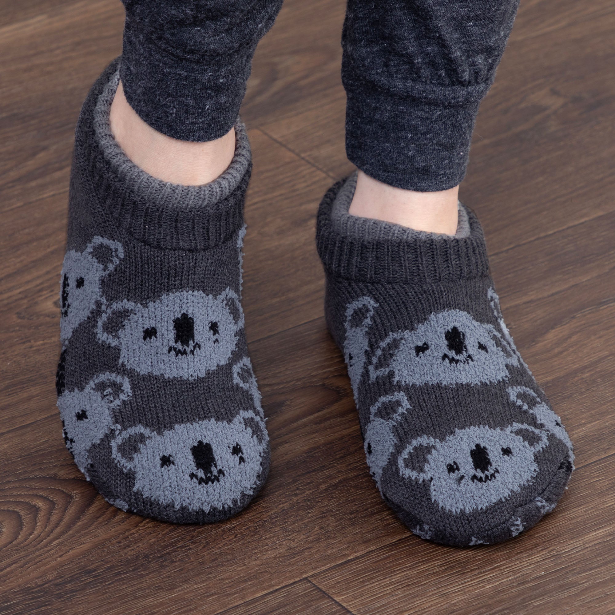 Charming Critter Cuffed Slipper Socks、mySite、camillekostekn