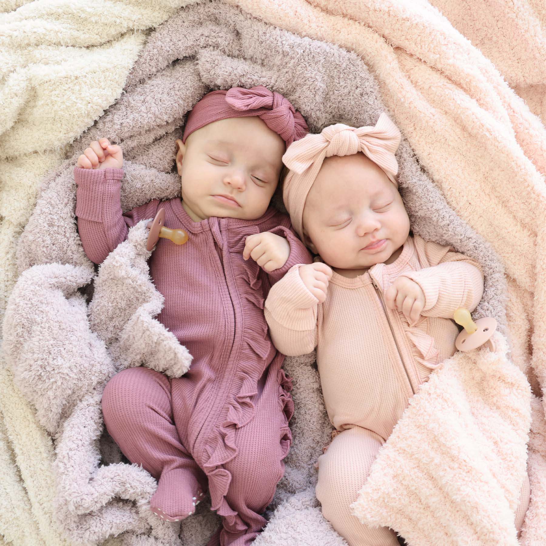  CuddleLane™ Luxe Blankets | Solids、mySite、layawaytickets