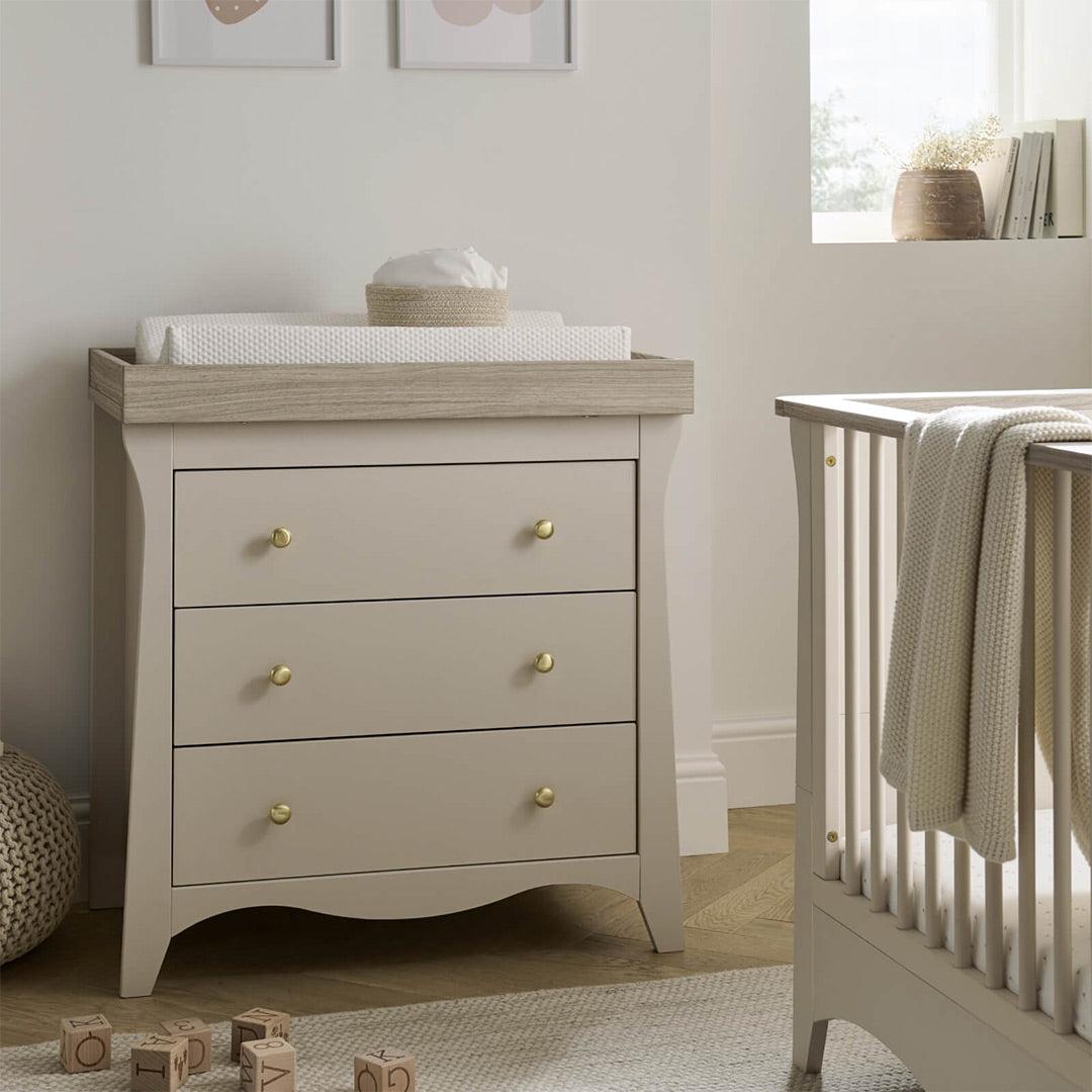  CuddleCo Clara 2 Piece Set 3-Drawer Dresser + Cot Bed - Cashmere、mySite、merchandisen