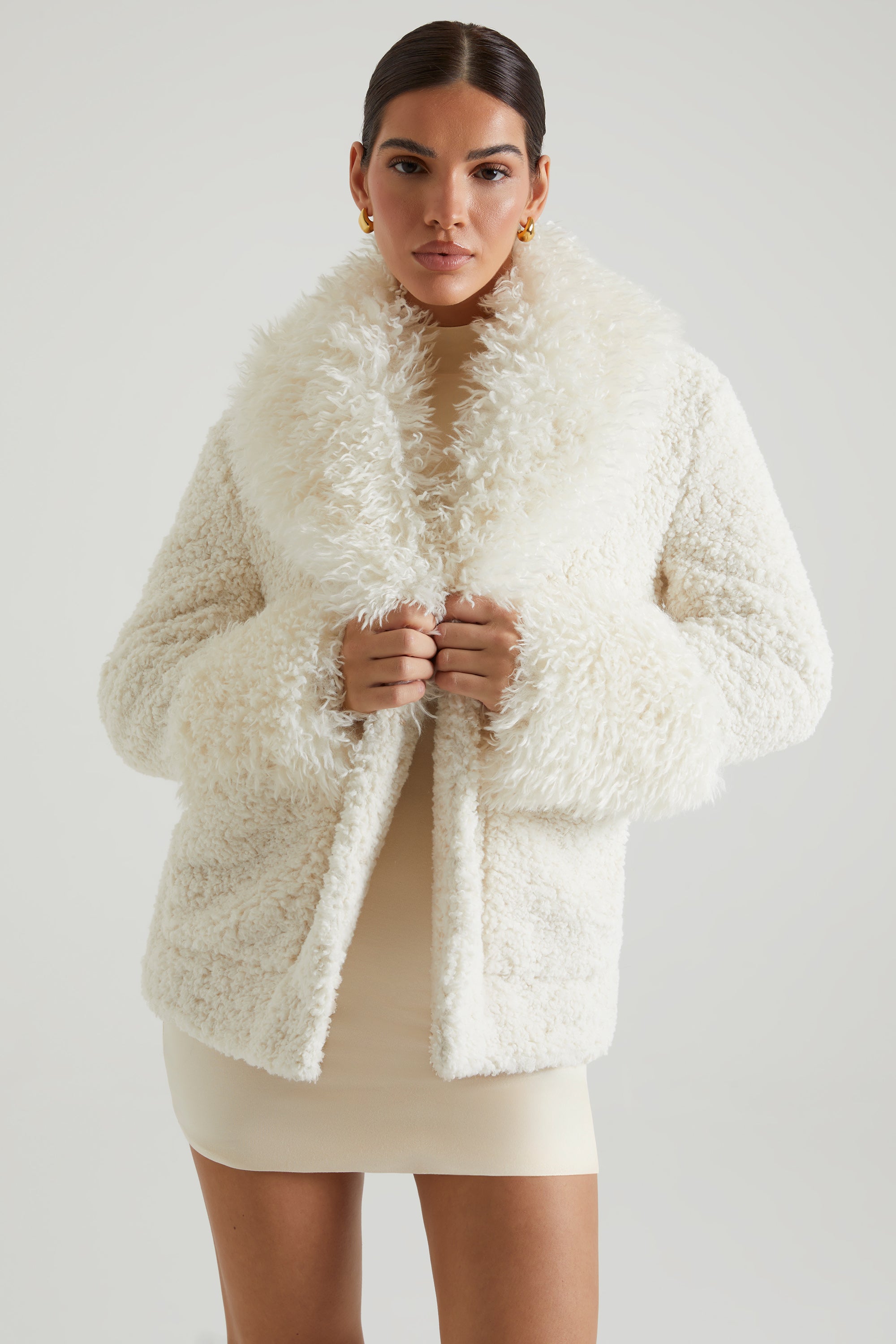 Shearling Coat with Large Front Pockets in Cream、mySite、solidvoid