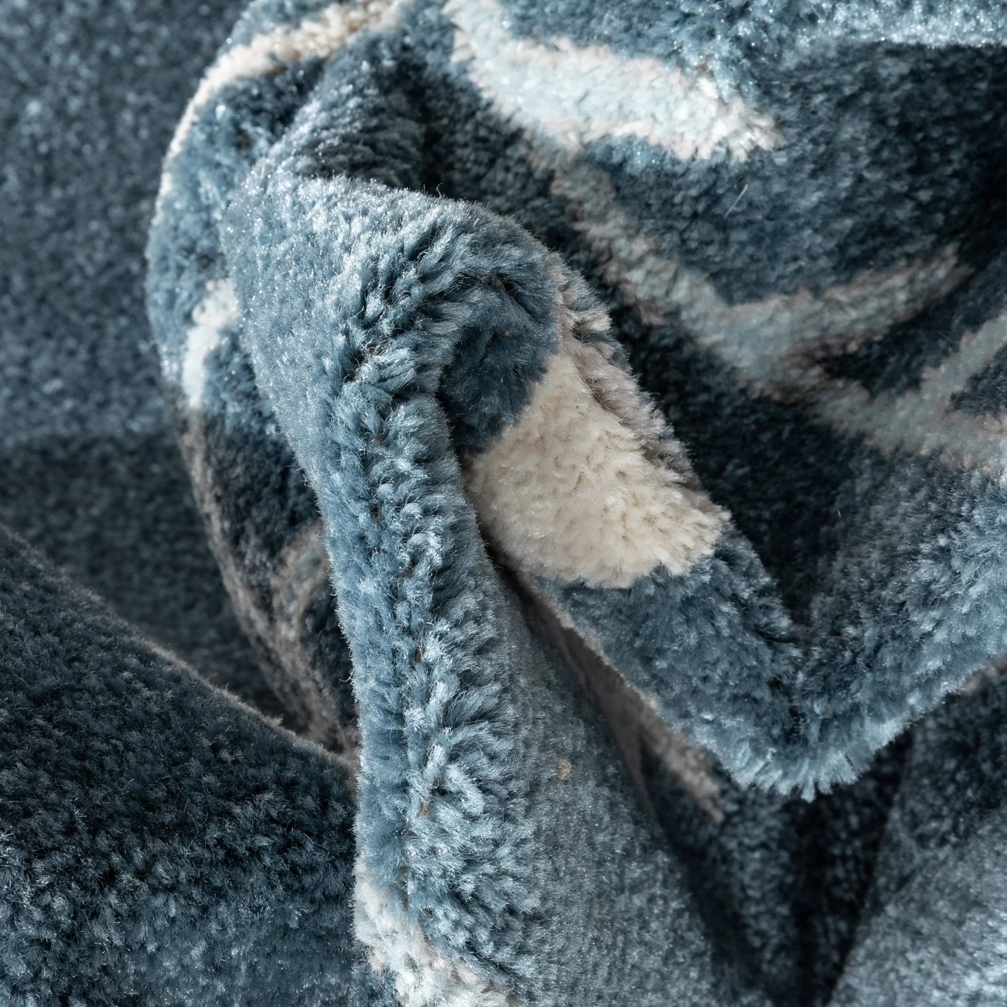 Azra Tribal Medallion Dark Blue Rug、mySite、gigharbornorthrealestate