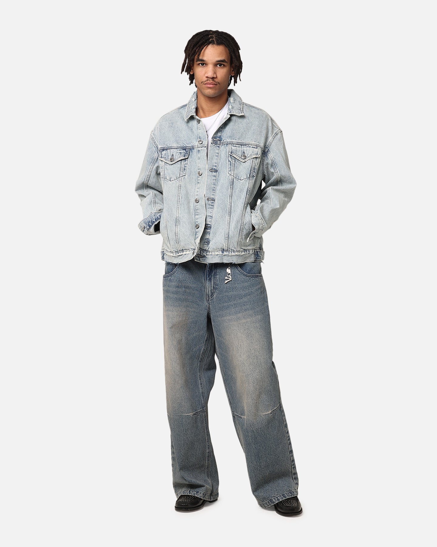 {product_title} - {shop_name}