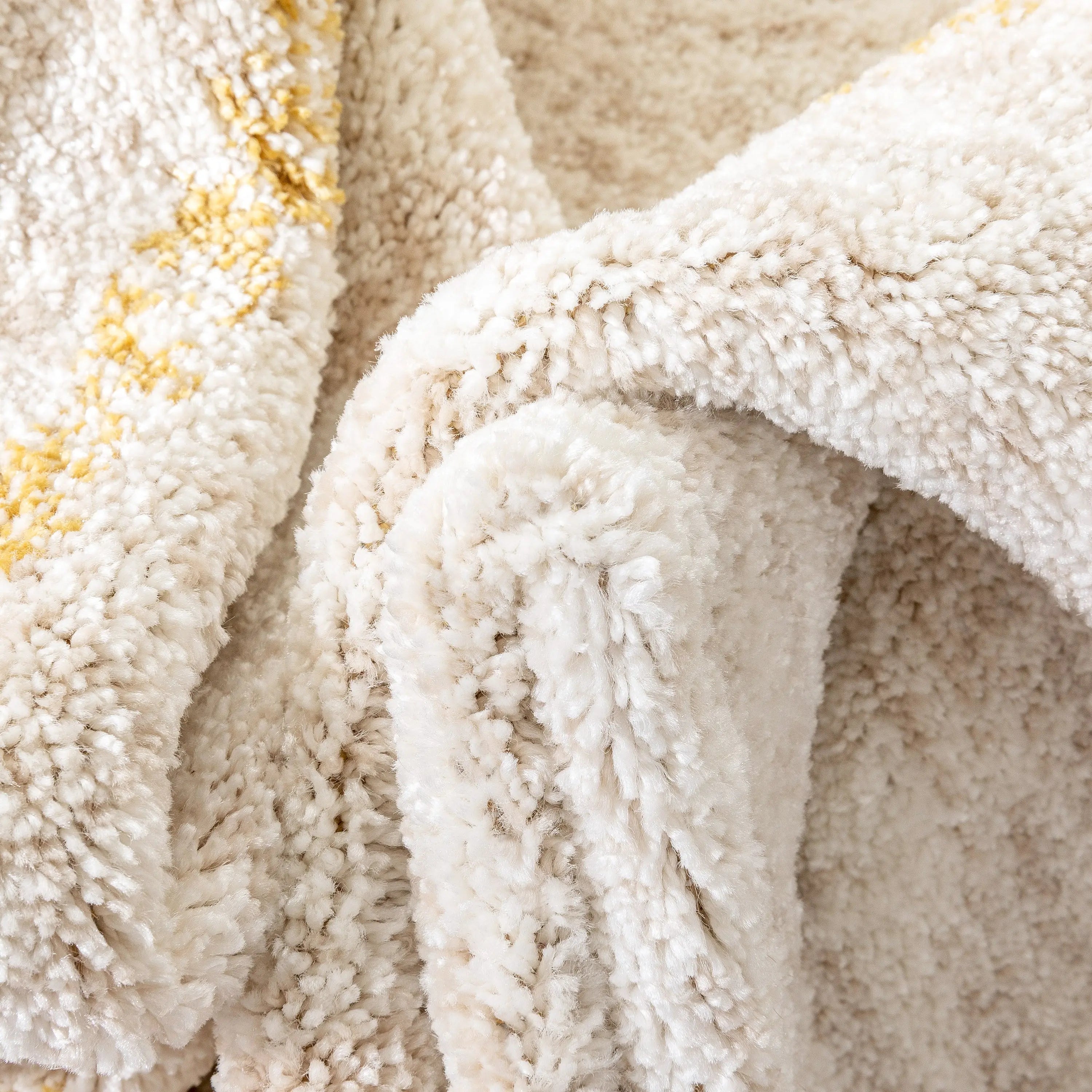 Reeve Modern Chevron Zig-Zag Yellow Ivory Kids Rug、mySite、gigharbornorthrealestate