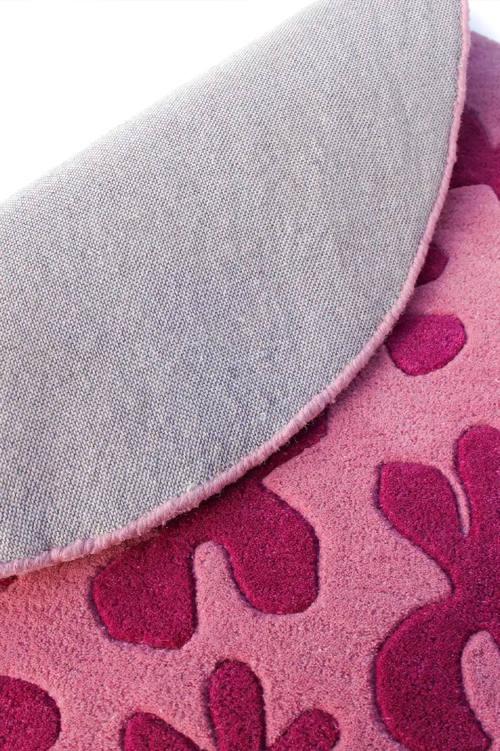 Floral Blossom Round Hand Tufted Wool Rug、mySite、gigharbornorthrealestate