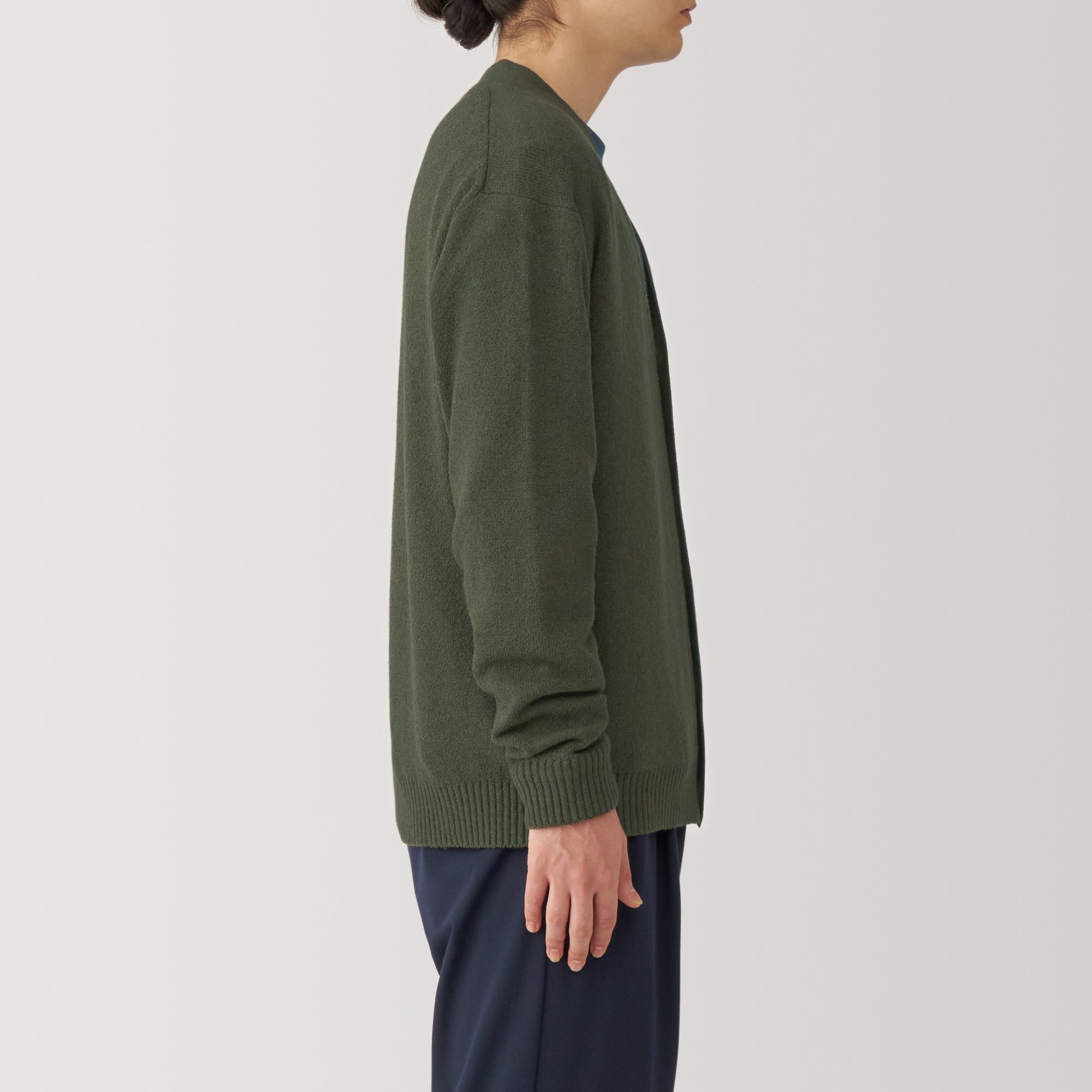  Men's Soy Fiber Mid-Gauge V-Neck Cardigan、mySite、sugarbowlscore