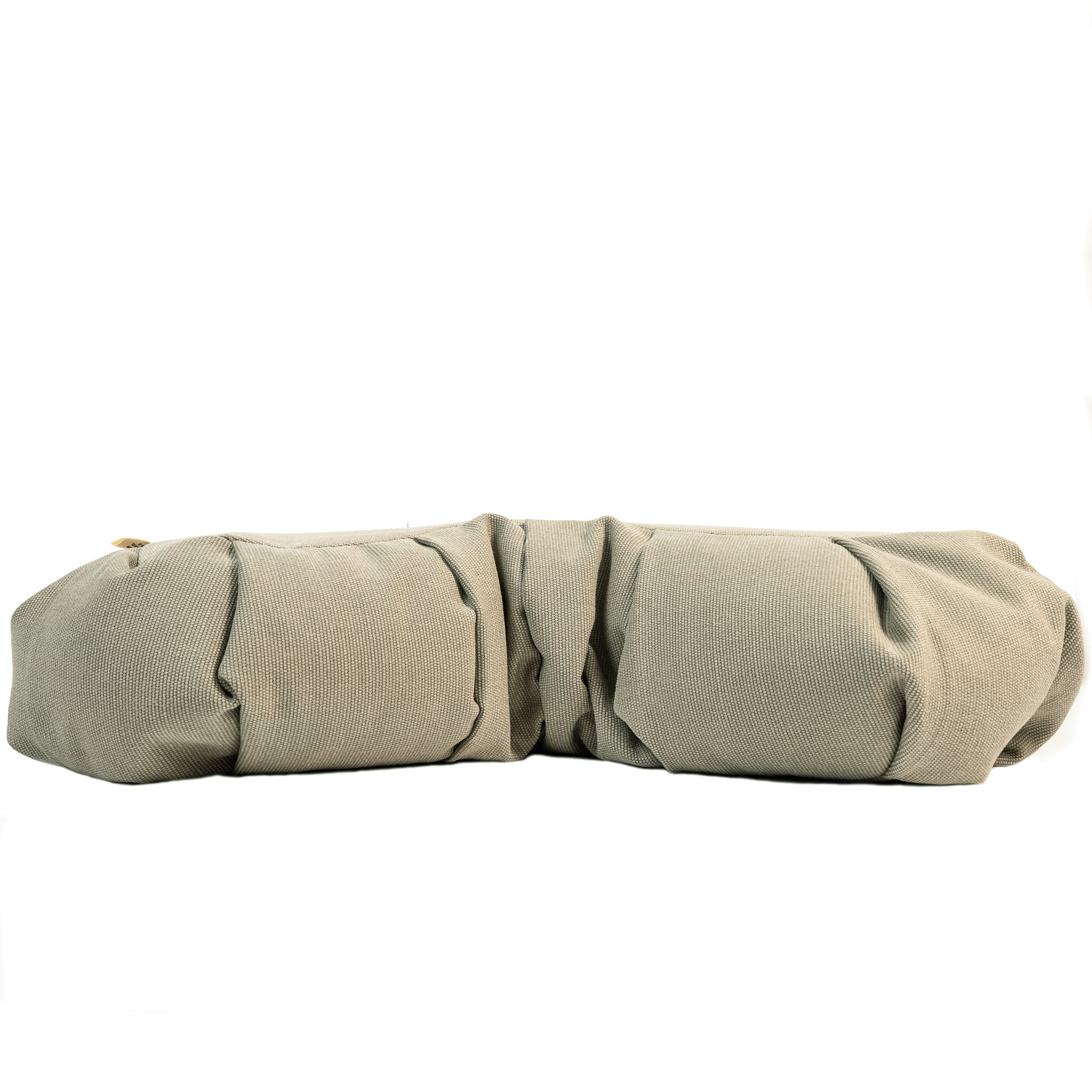 Canvas Crescent Cushion、mySite、neckold