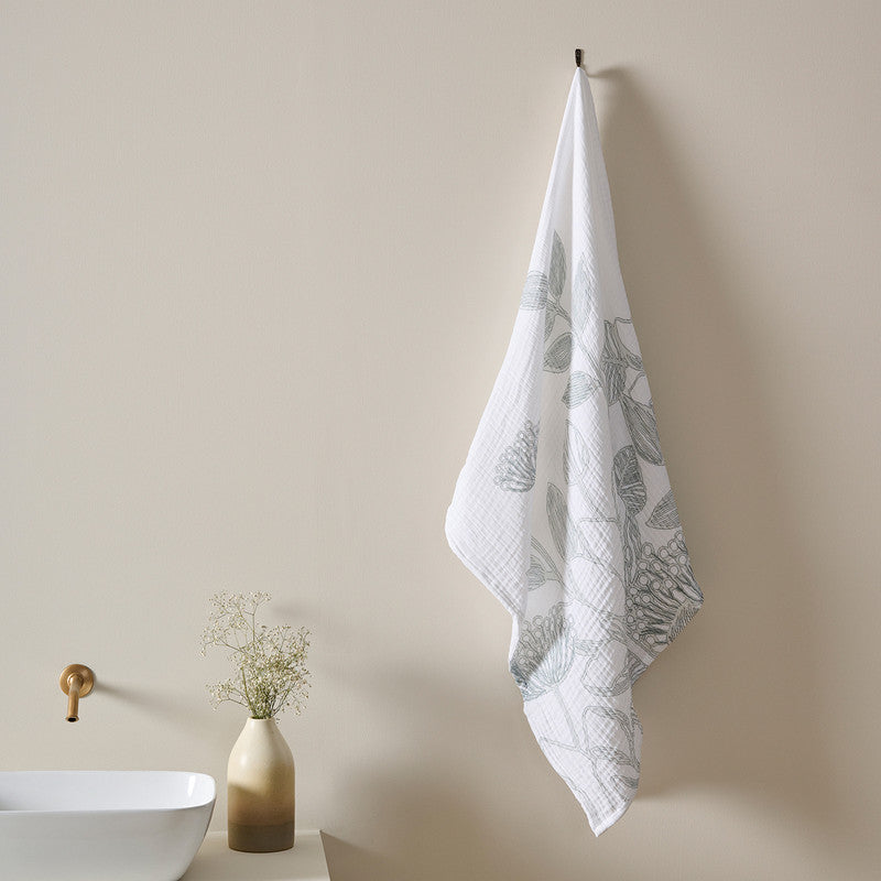 Cotton Gauze Bath Towel | Vine Bloom | Tinsel、mySite、camillekostekn
