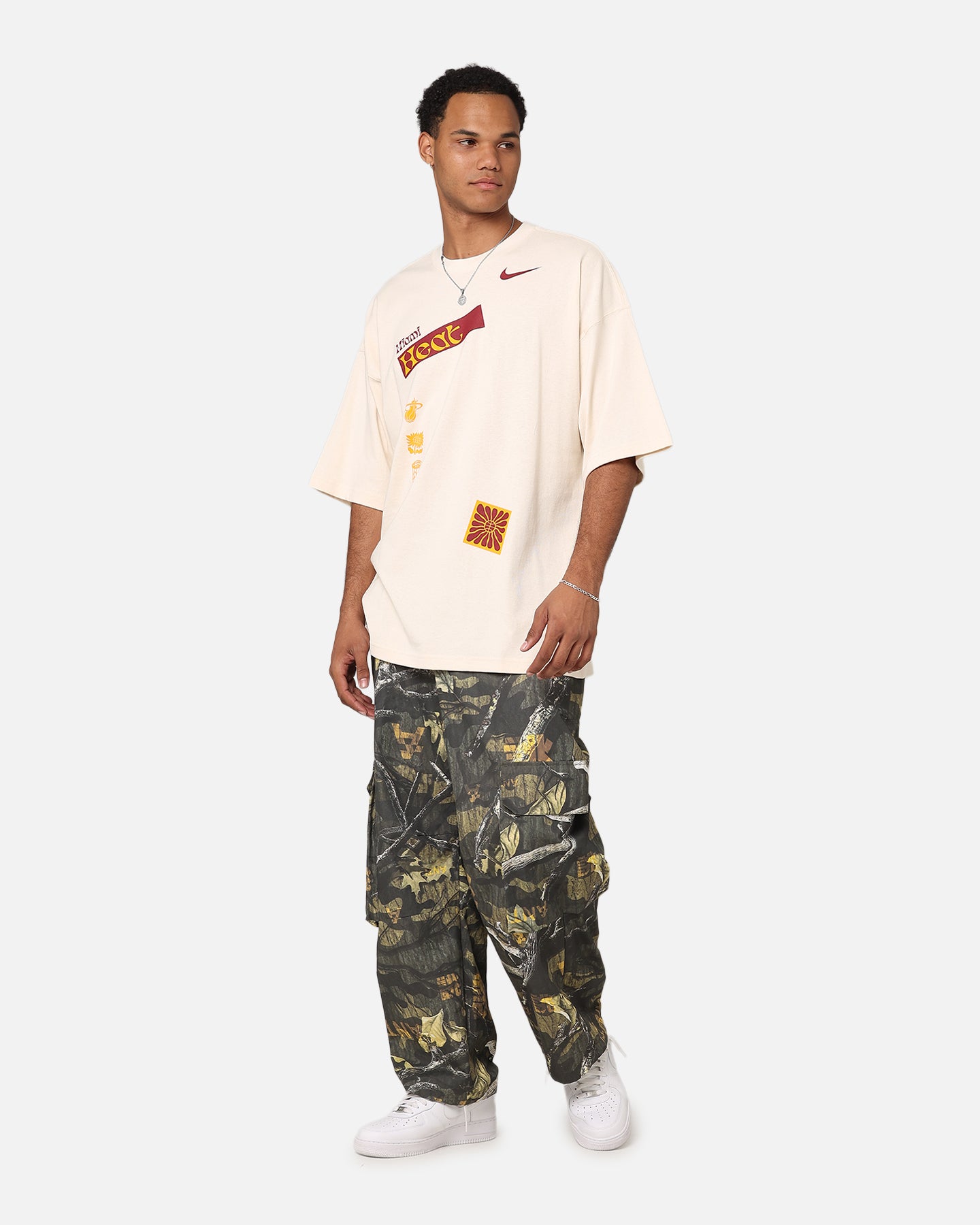 Nike Miami Heat NBA Courtside Oversized T-Shirt Pure、mySite、zt4zffjzw