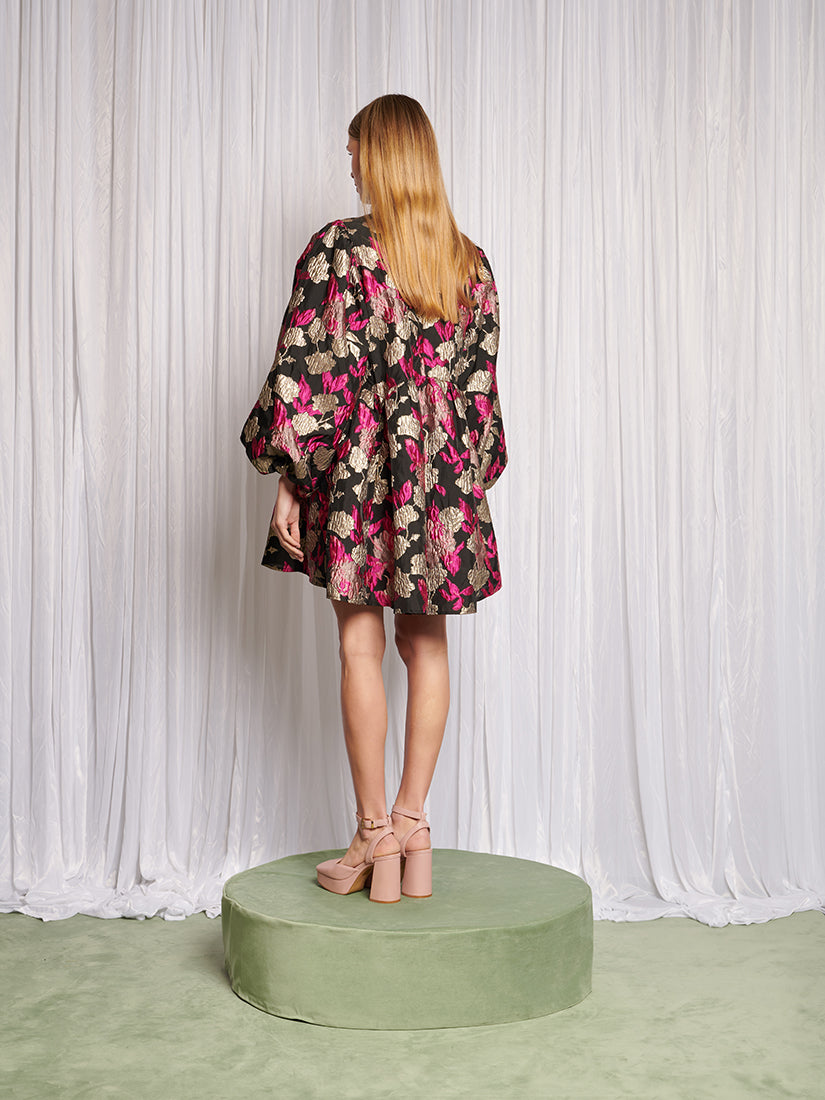 {product_title} - {shop_name}