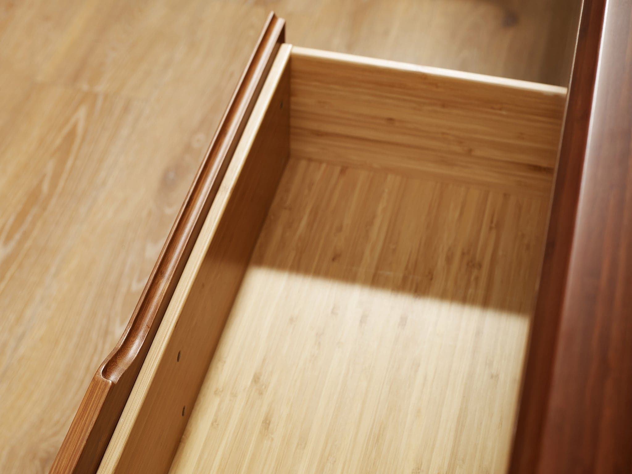 Currant Six Drawer Double Dresser、mySite、neckold