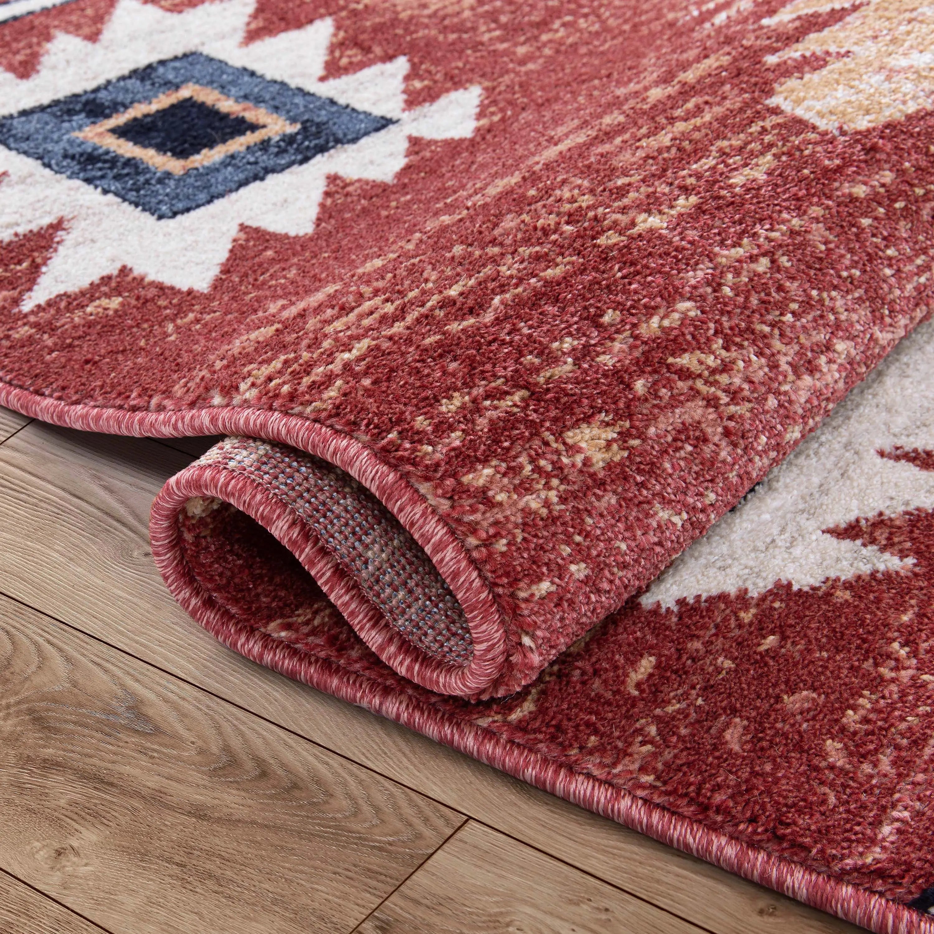 Lea Crimson Traditional Southwestern Tribal Rug、mySite、gigharbornorthrealestate