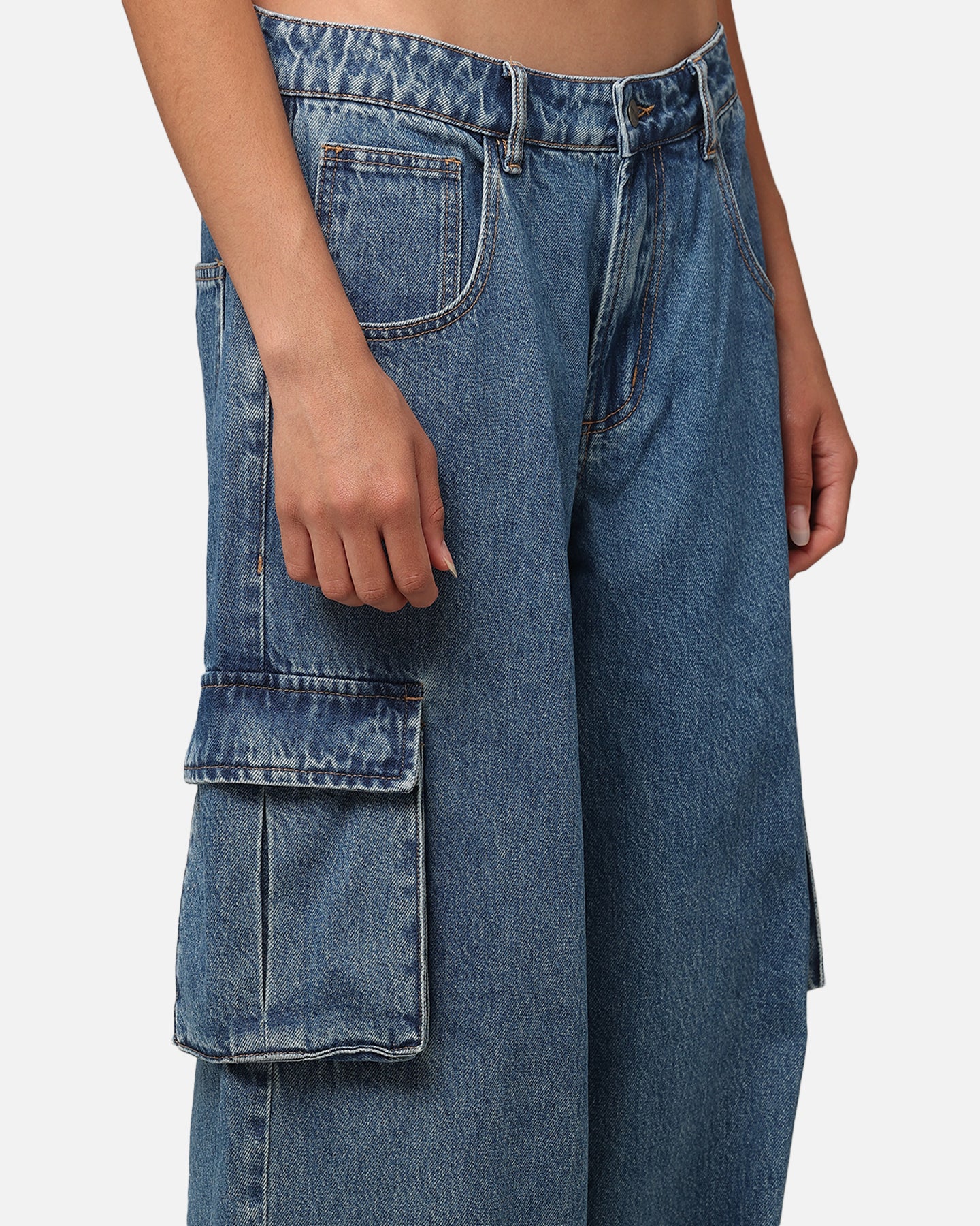 {product_title} - {shop_name}